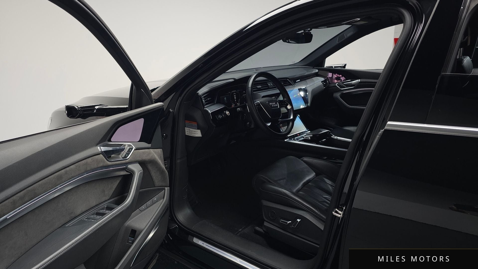 Audi e-tron 2021 — миниатюра 12