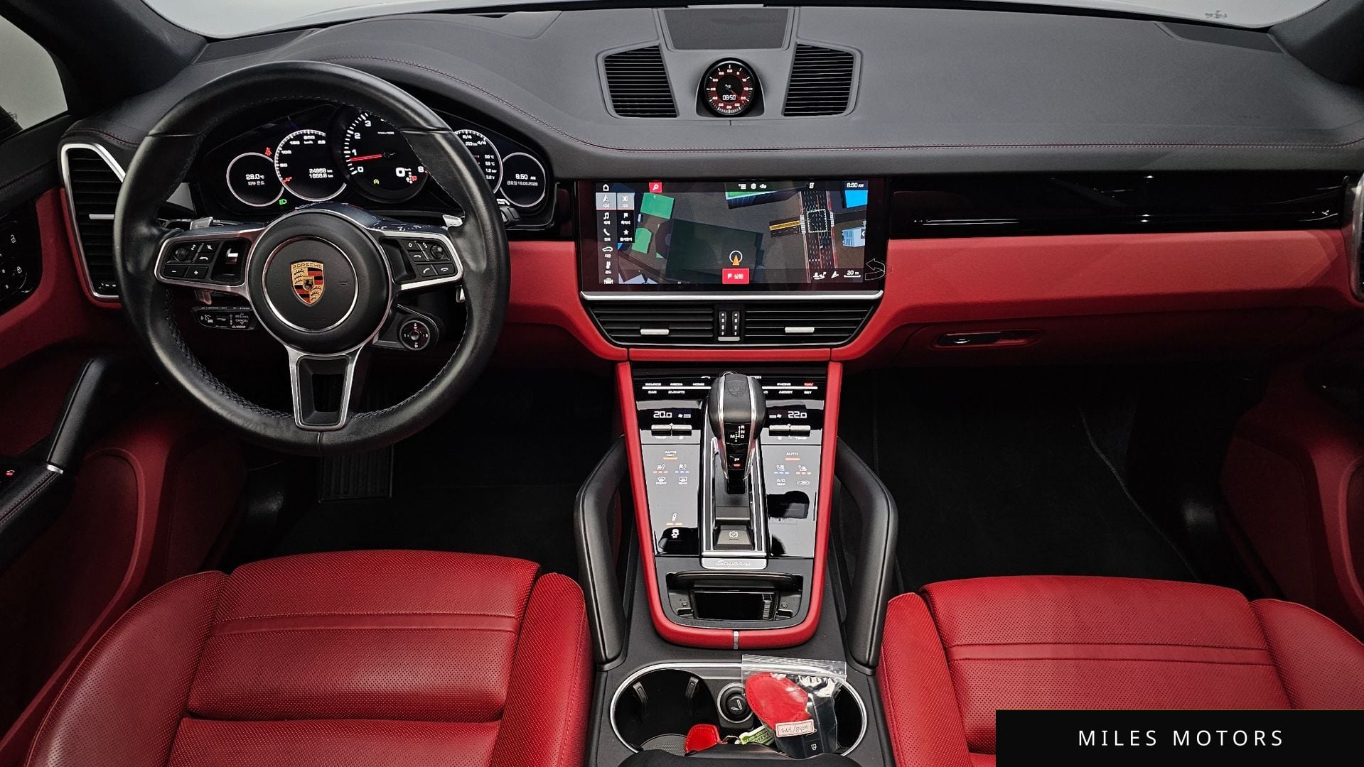 Porsche Cayenne 2020 — миниатюра 10