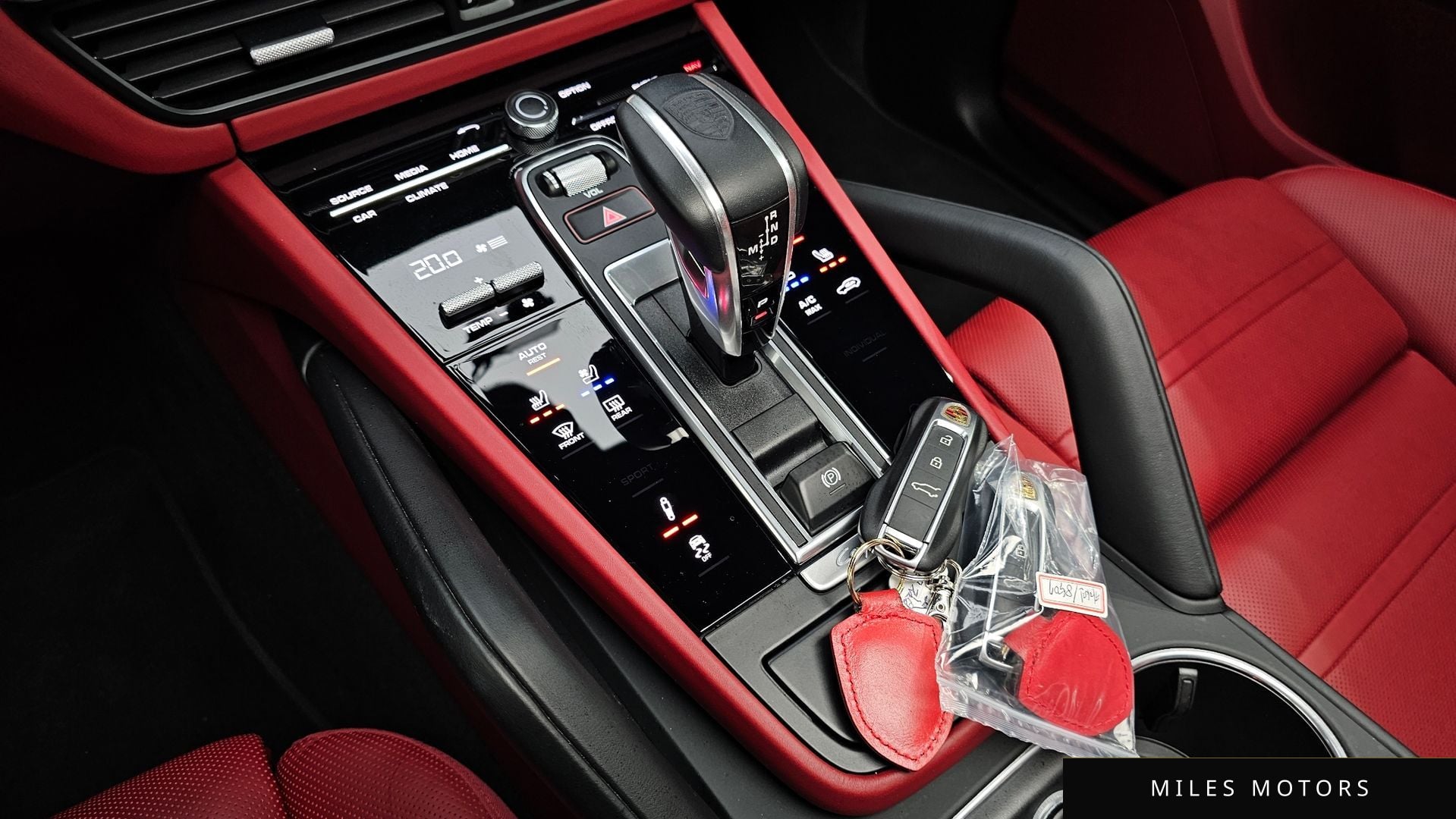 Porsche Cayenne 2020 — миниатюра 12