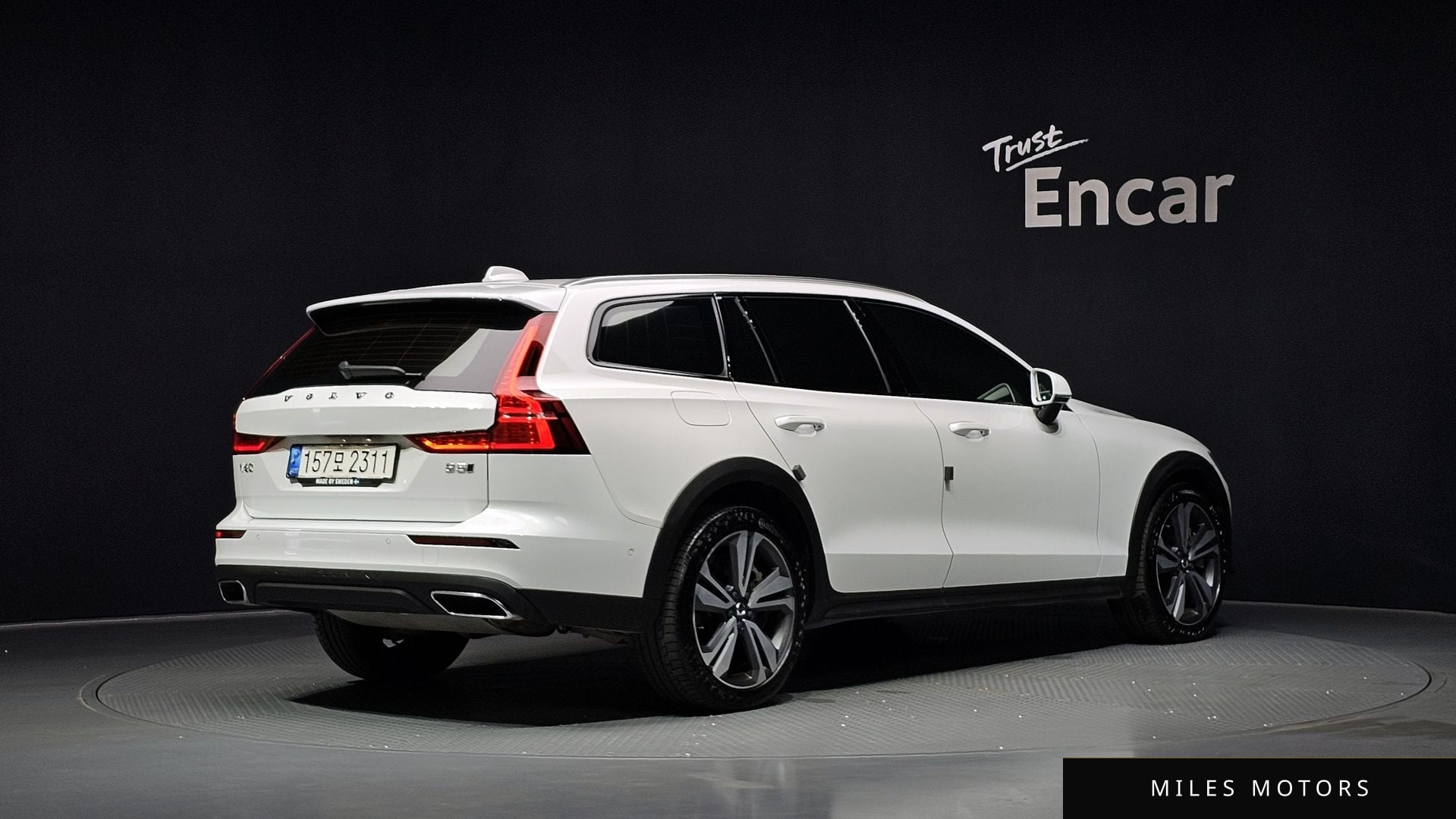 Volvo V60 2021 — миниатюра 2