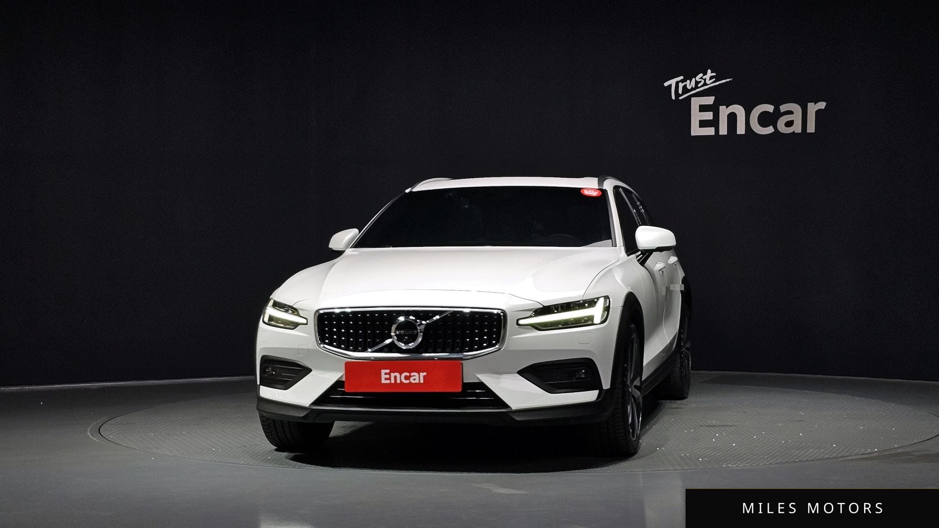 Volvo V60 2021 — миниатюра 3