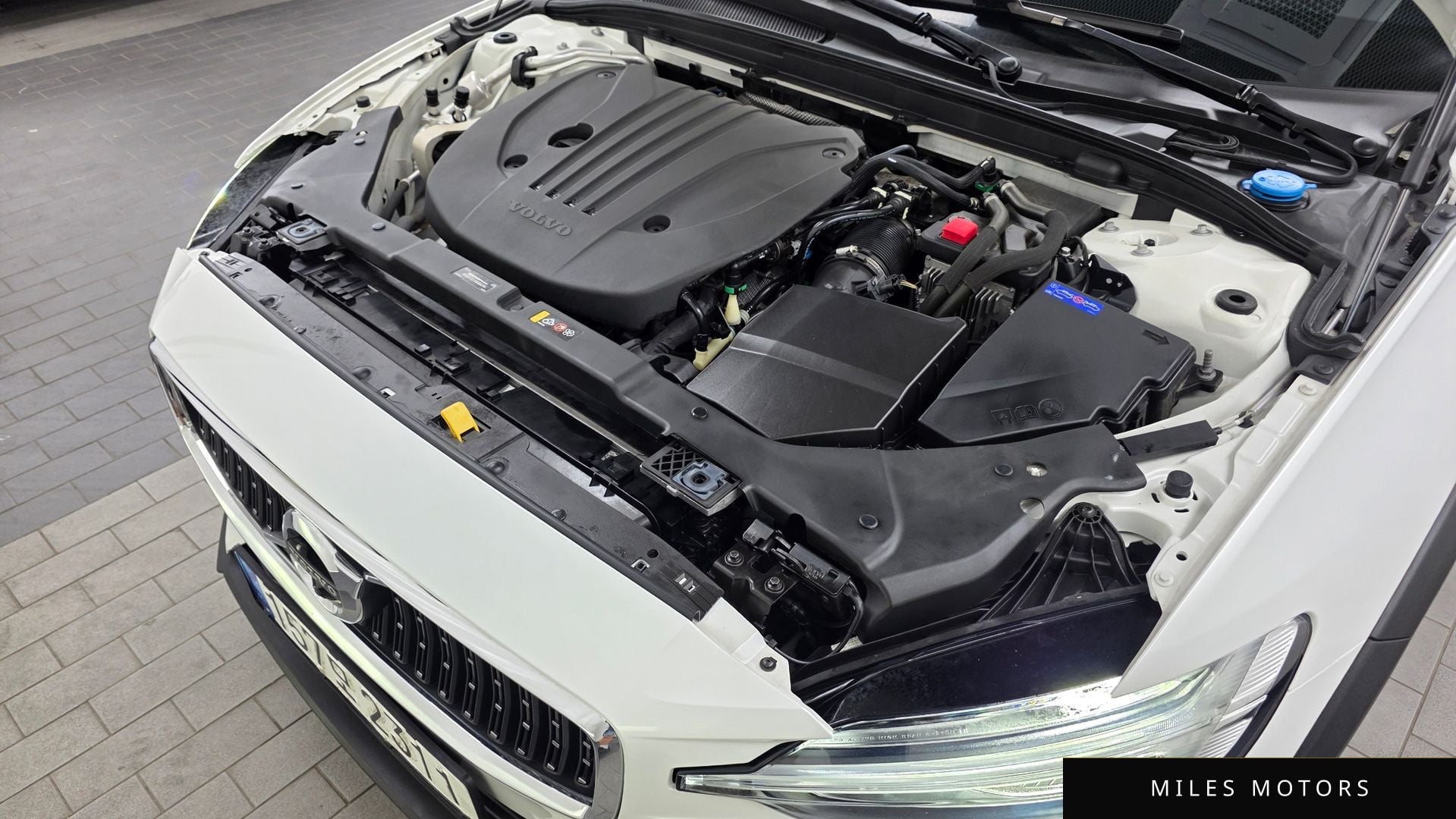 Volvo V60 2021 — миниатюра 6