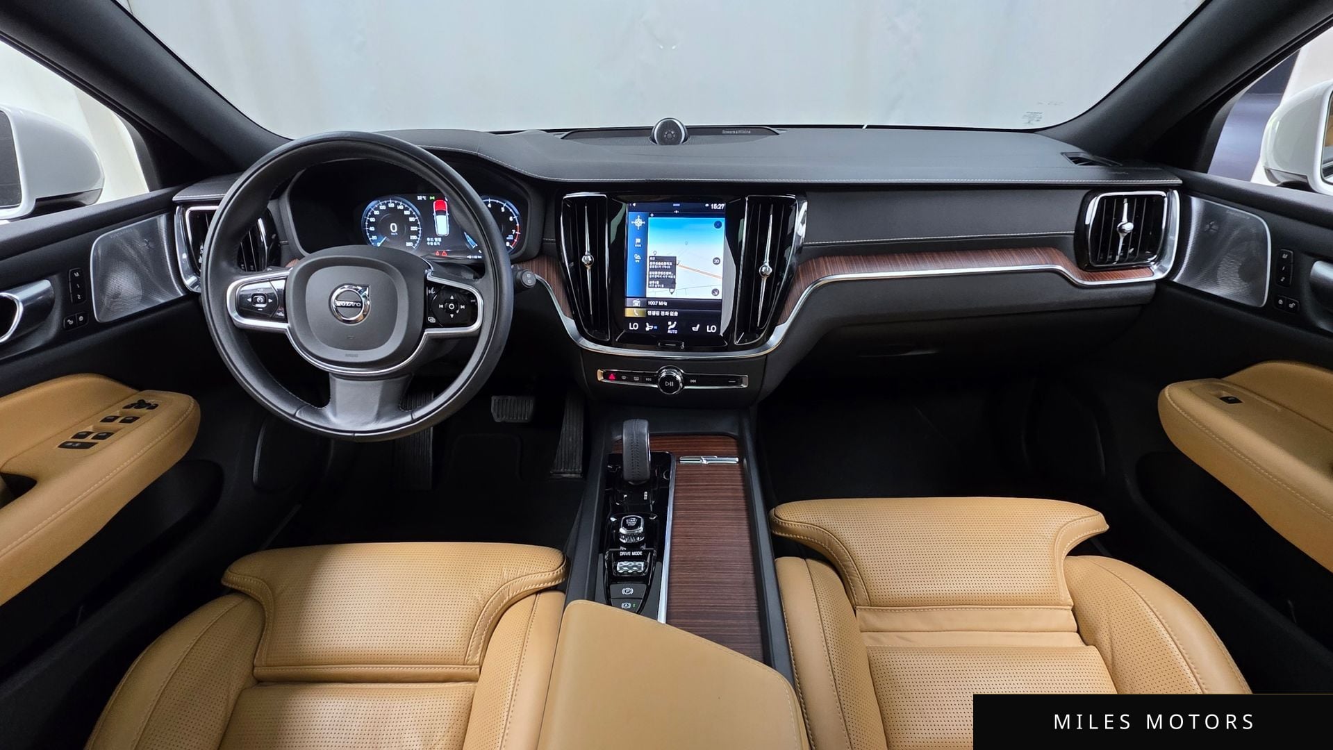 Volvo V60 2021 — миниатюра 10