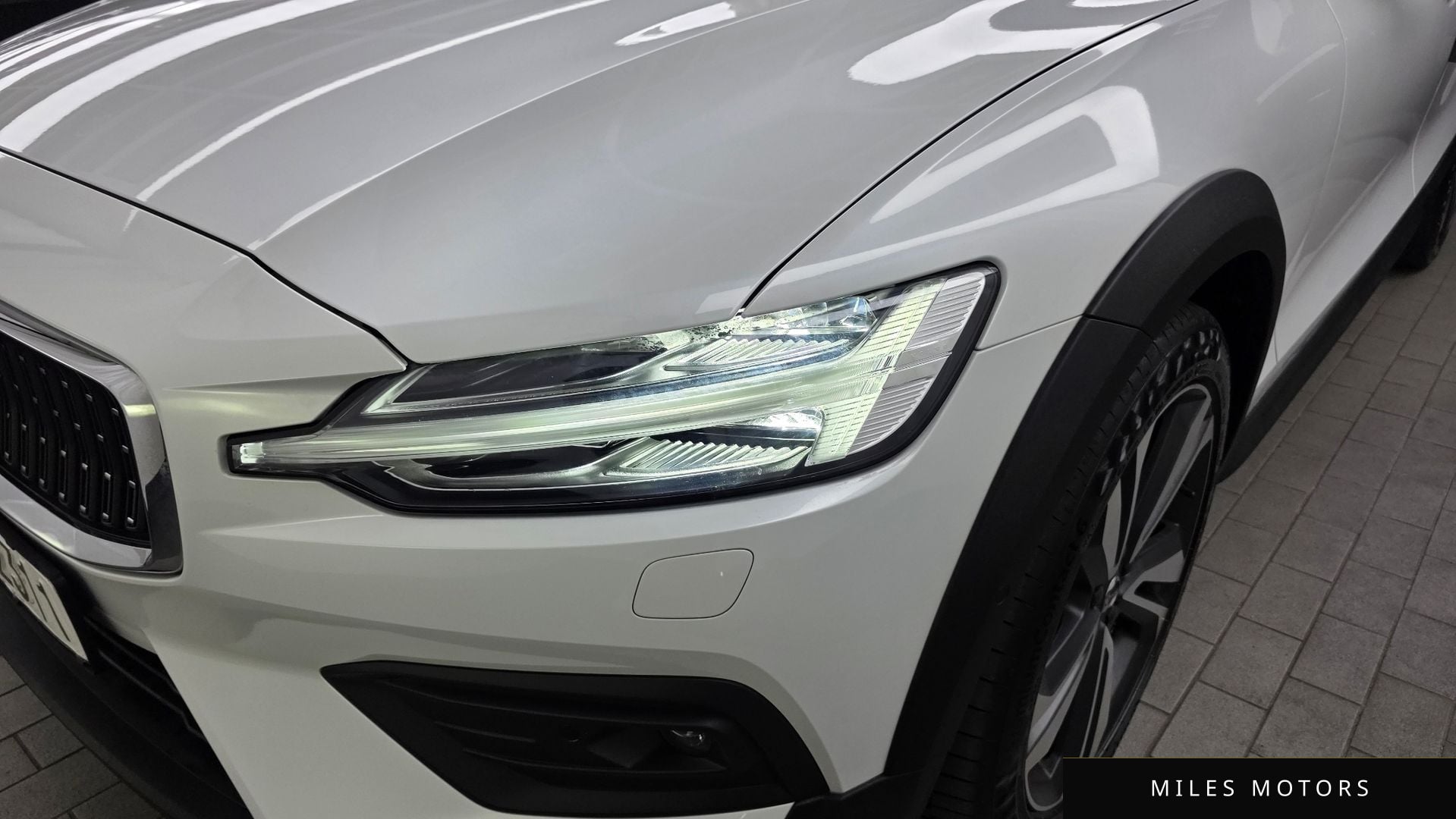 Volvo V60 2021 — миниатюра 8
