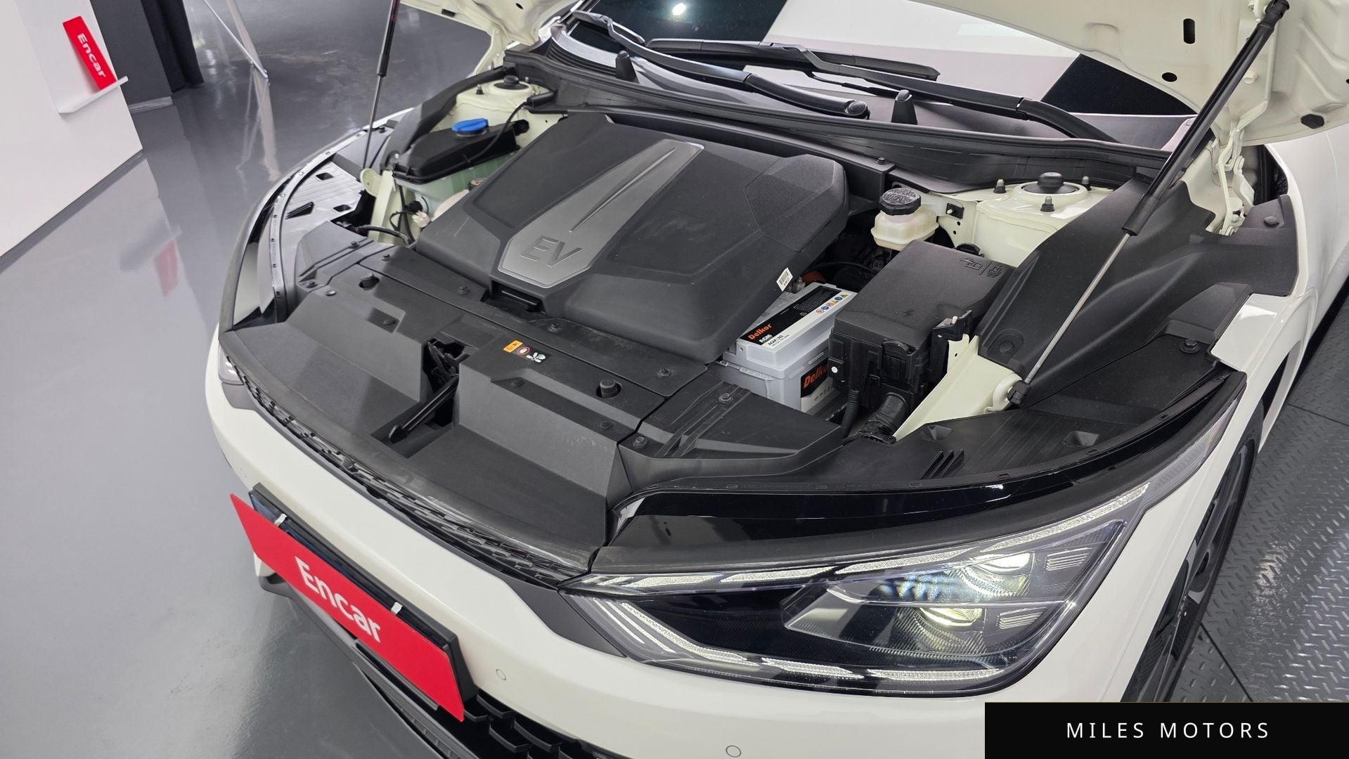 Kia EV6 2023 — миниатюра 5