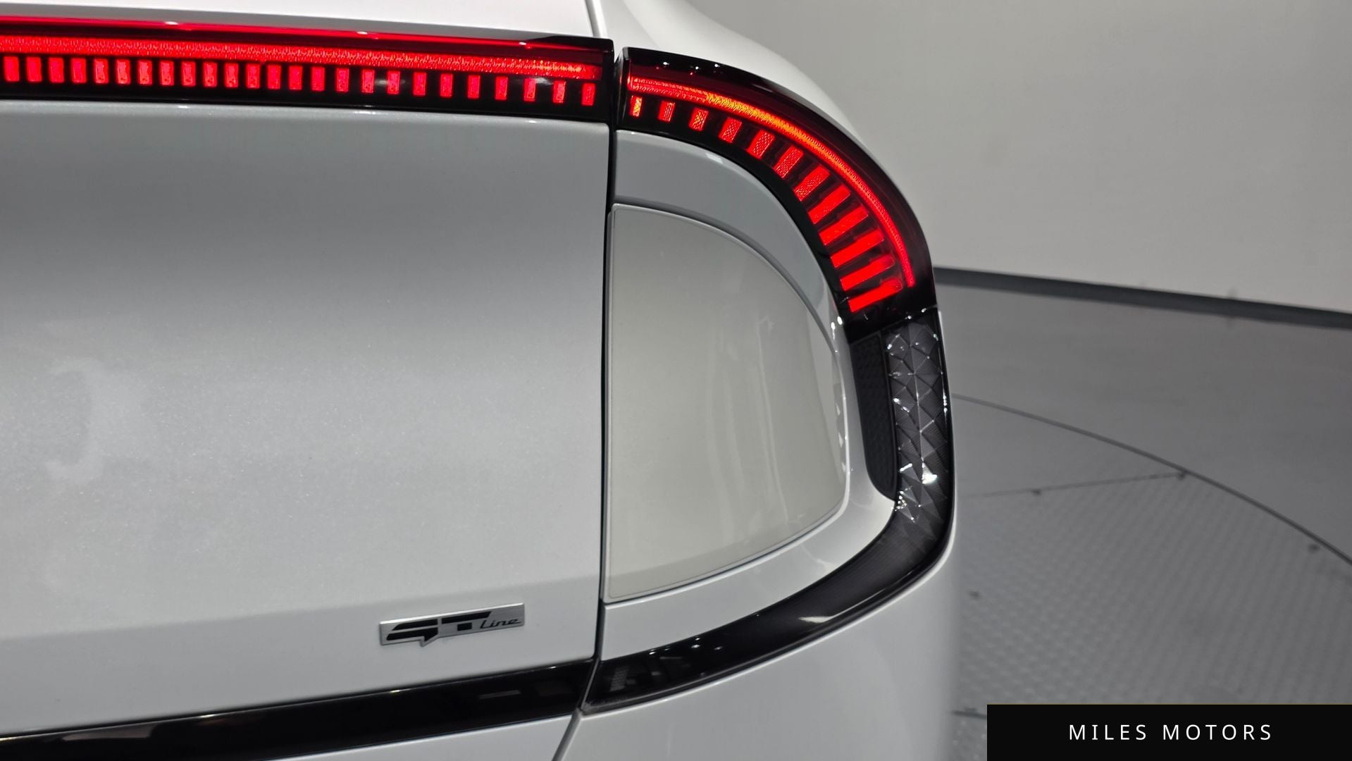 Kia EV6 2023 — миниатюра 8