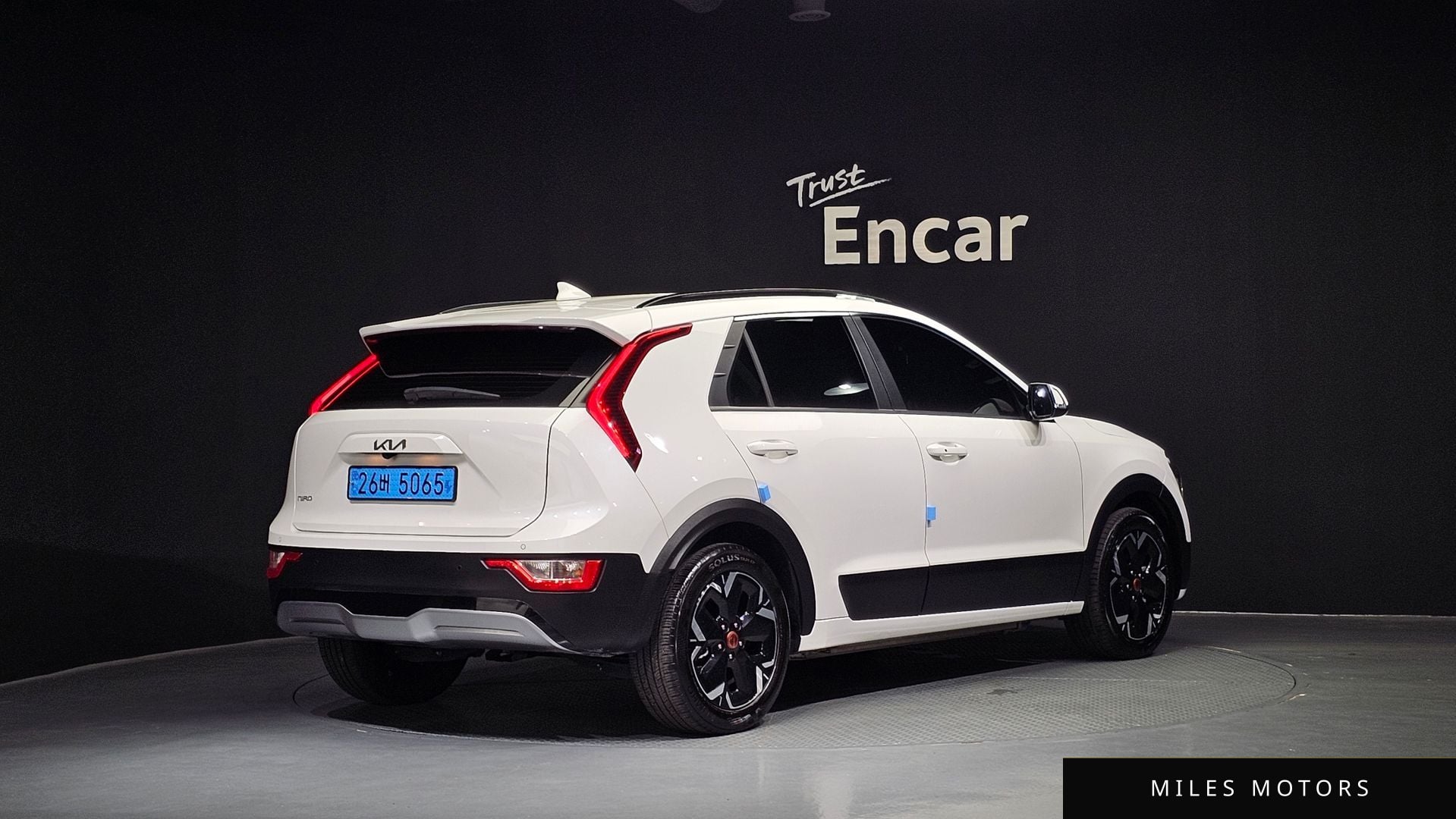 Kia Niro 2023 — миниатюра 2