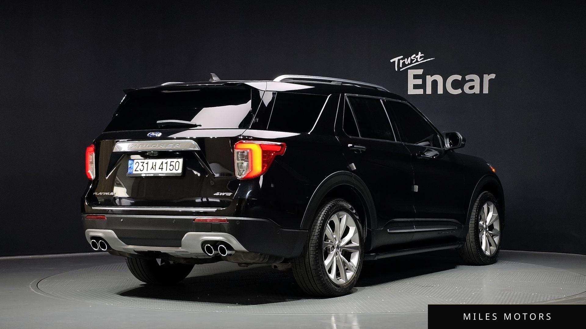 Ford Explorer 2021 — миниатюра 2