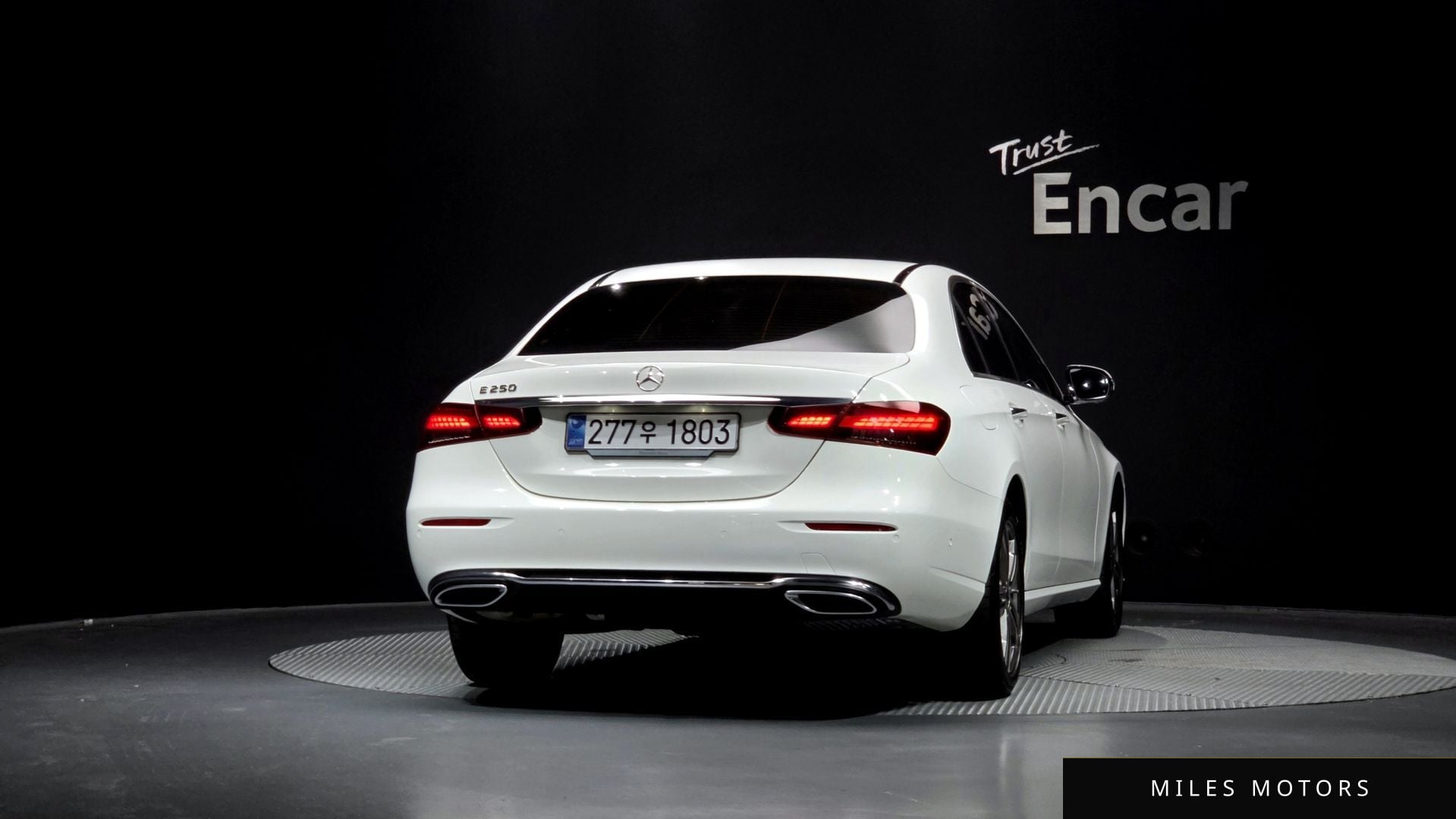 Mercedes-Benz E-Class W213 2023 — миниатюра 4