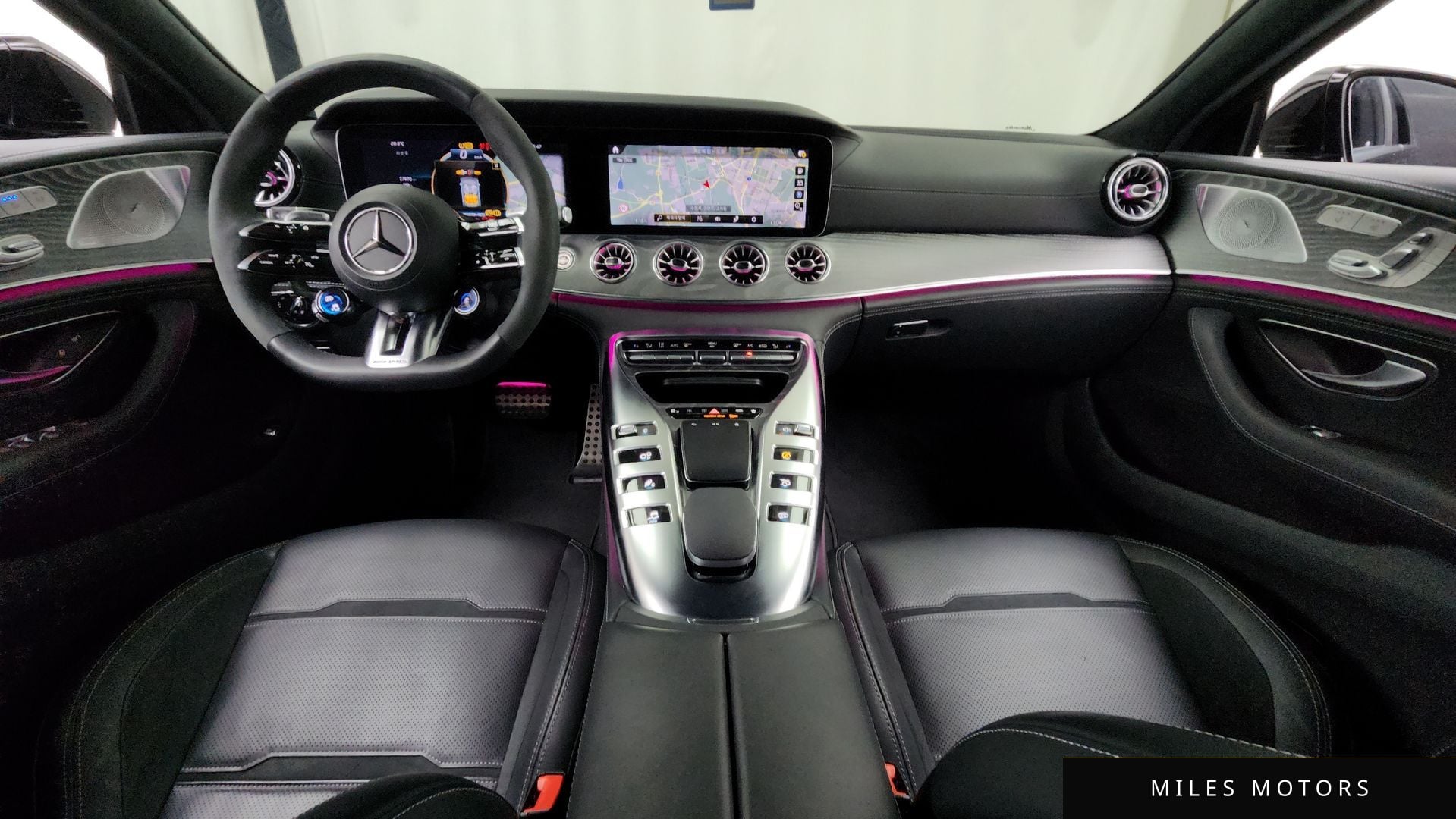 Mercedes-Benz AMG GT 2023 — миниатюра 10