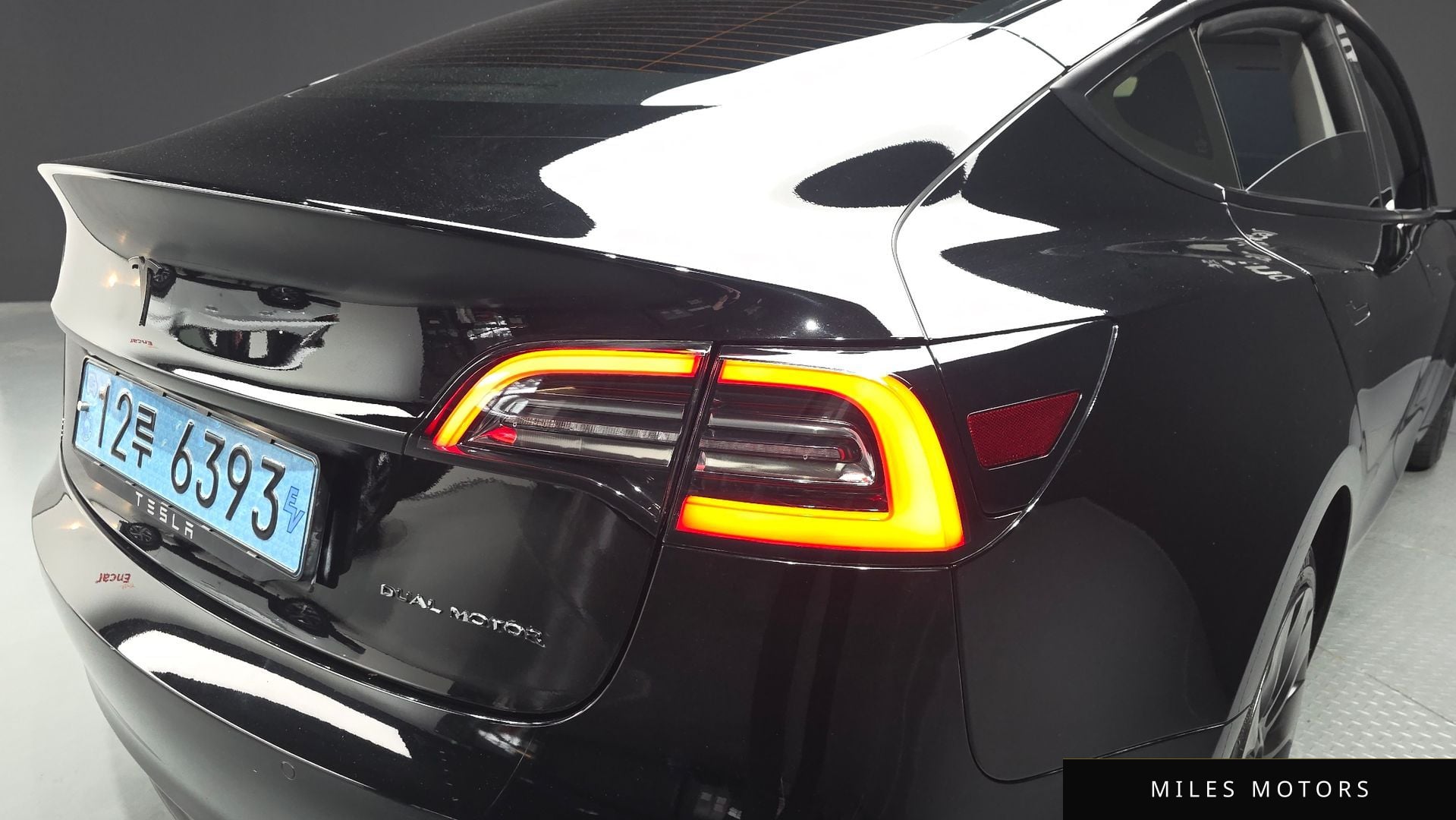 Tesla Model 3 2021 — миниатюра 8