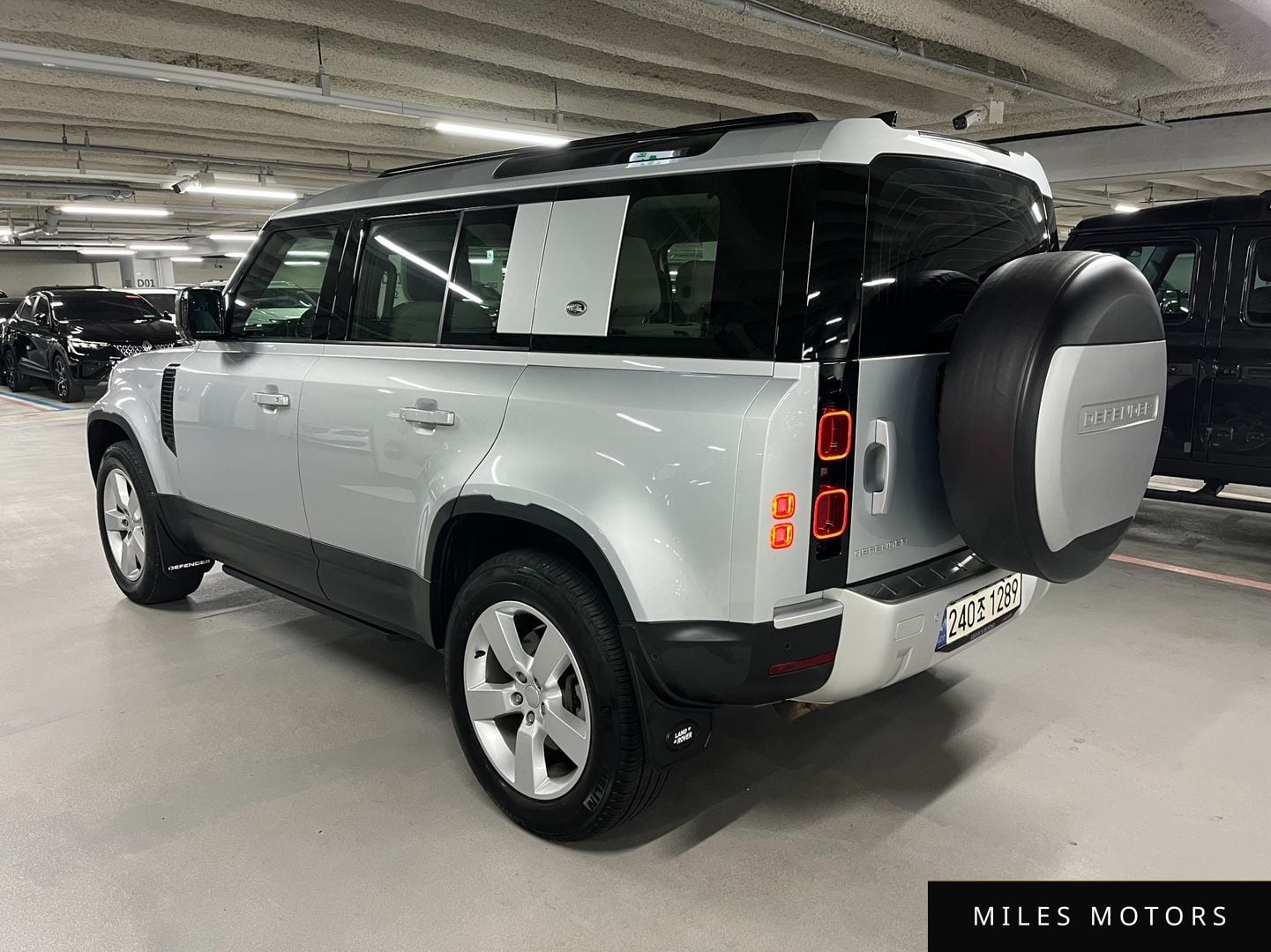 Land Rover Defender 2023 — миниатюра 3