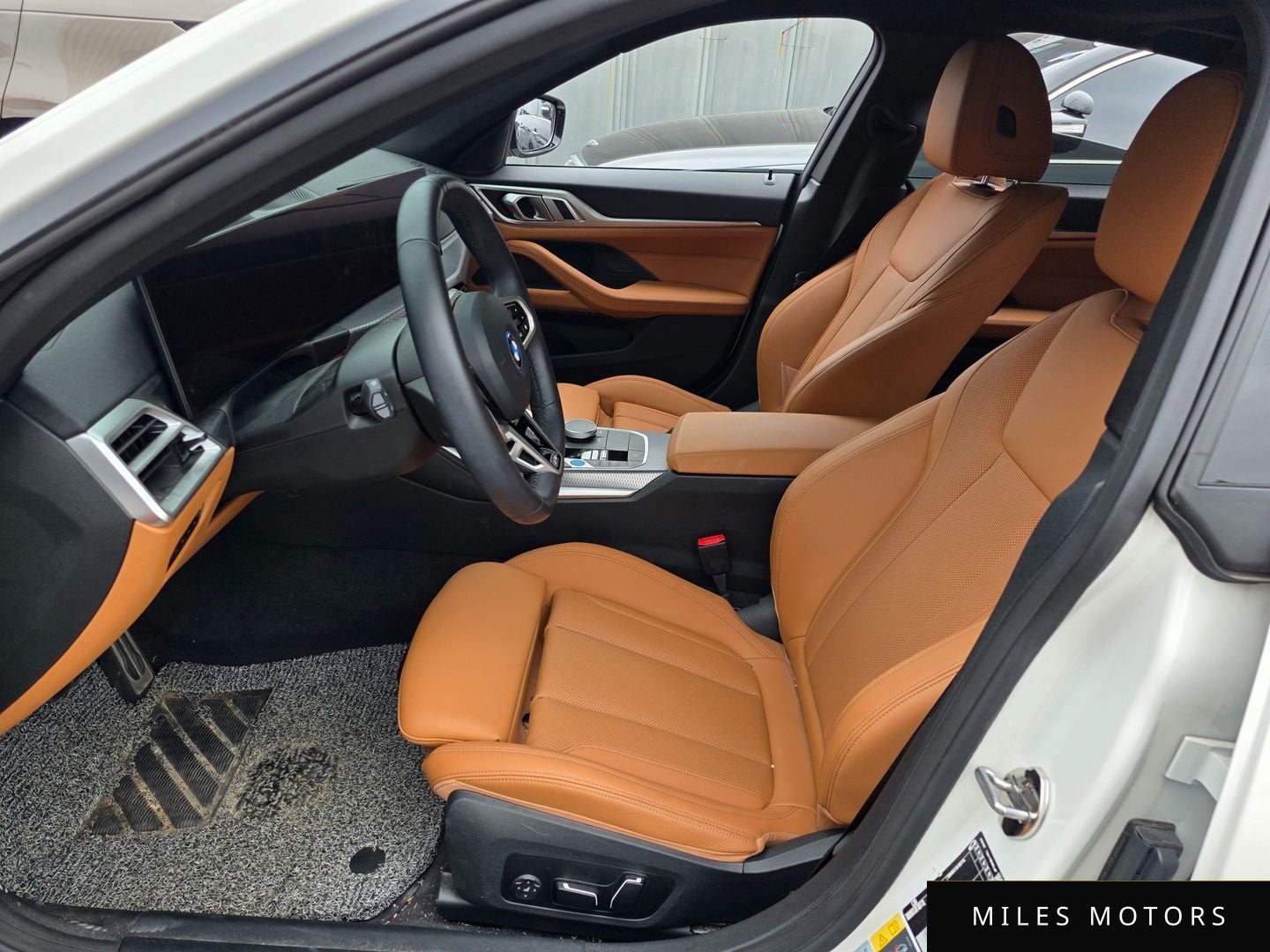 BMW i4 2025 — миниатюра 3