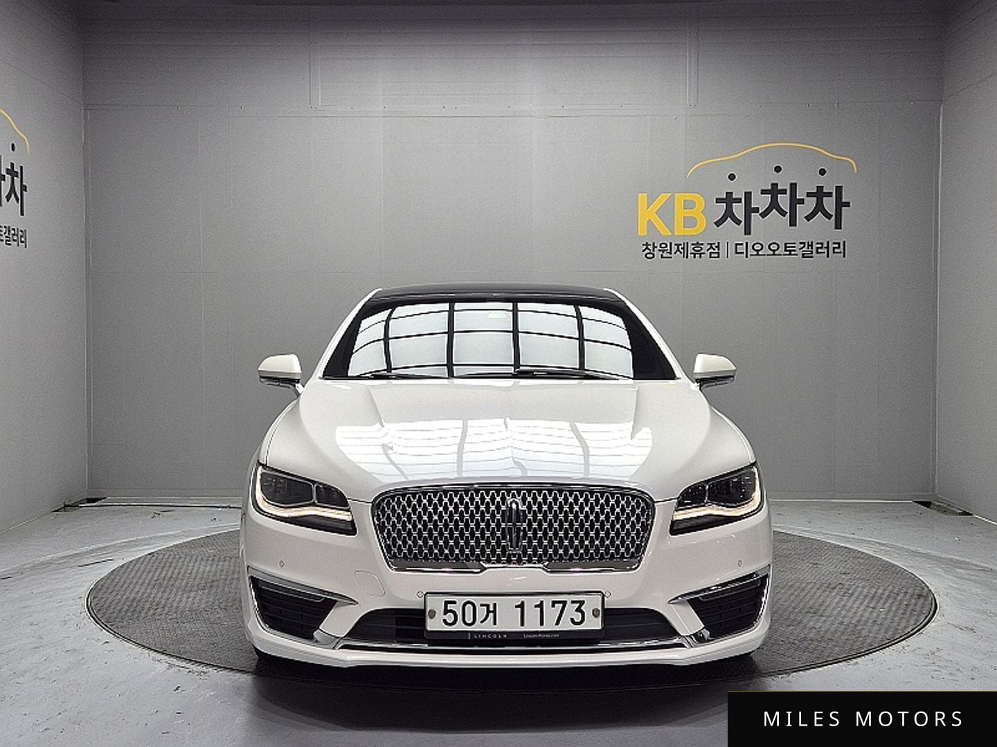 Lincoln MKZ 2019 — миниатюра 3