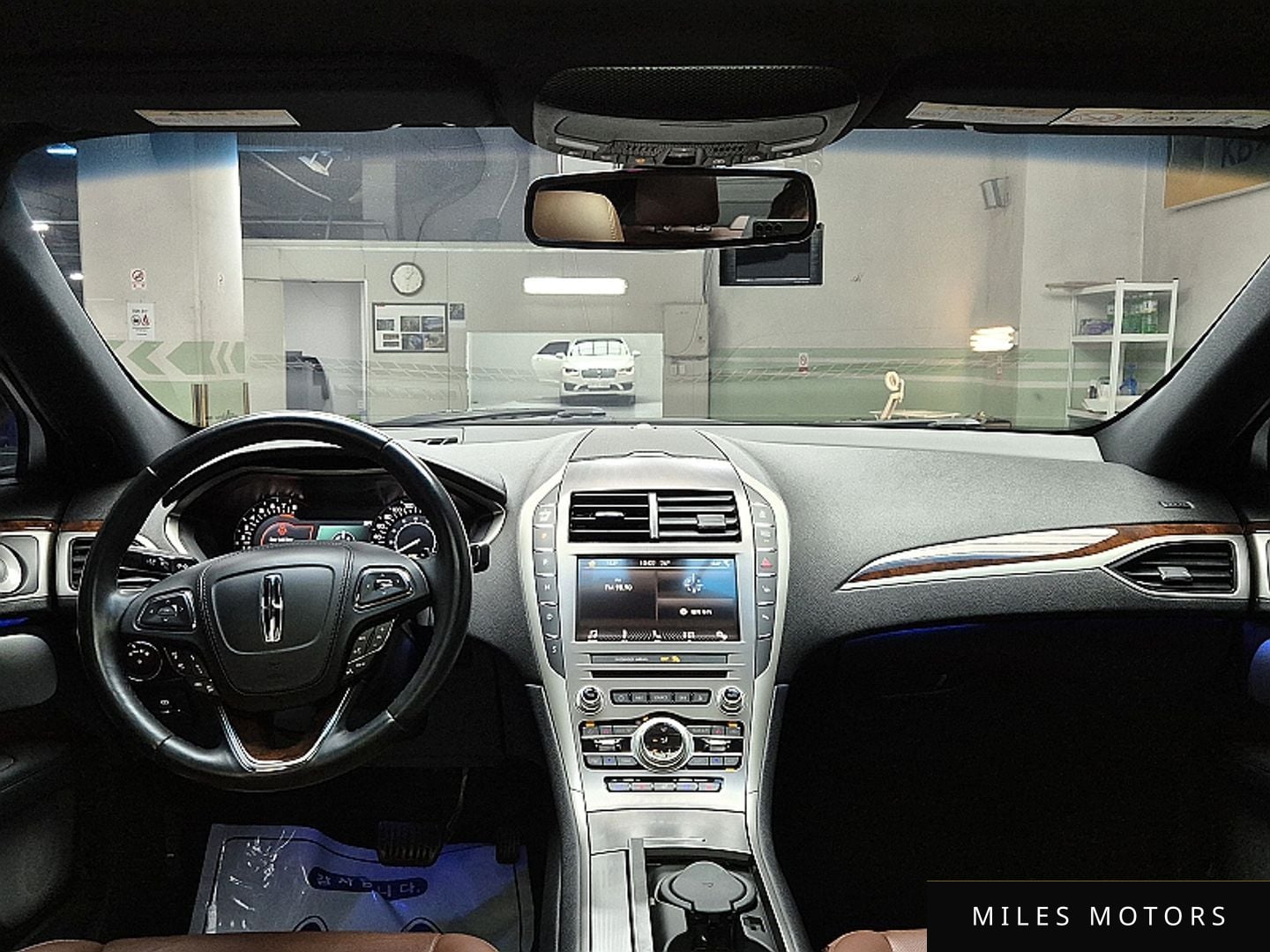 Lincoln MKZ 2019 — миниатюра 9