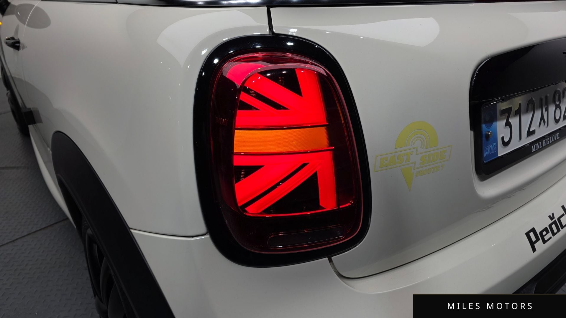 MINI Cooper Convertible 2022 — миниатюра 9