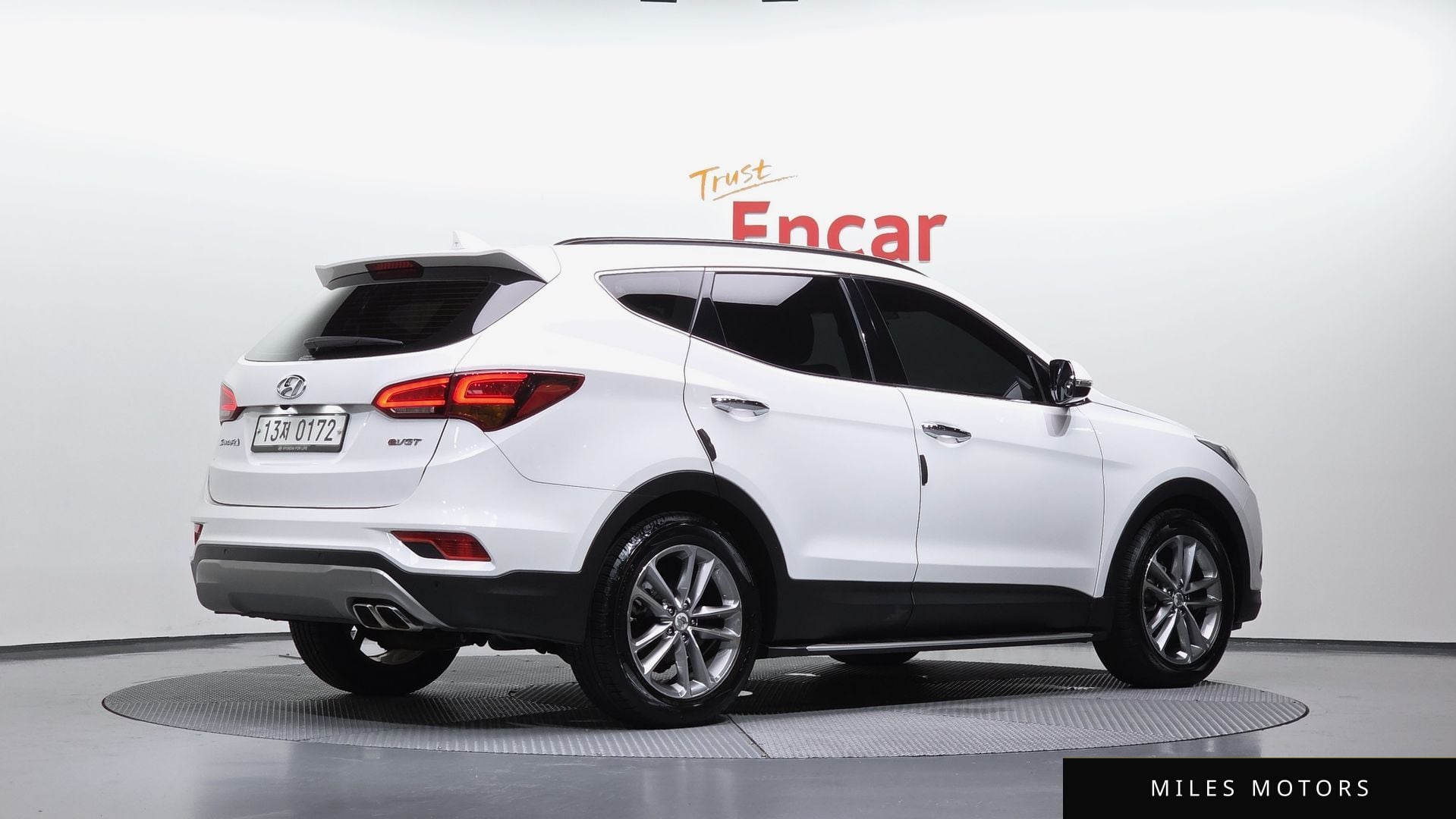 Hyundai Santafe 2017 — фото 1 из 12