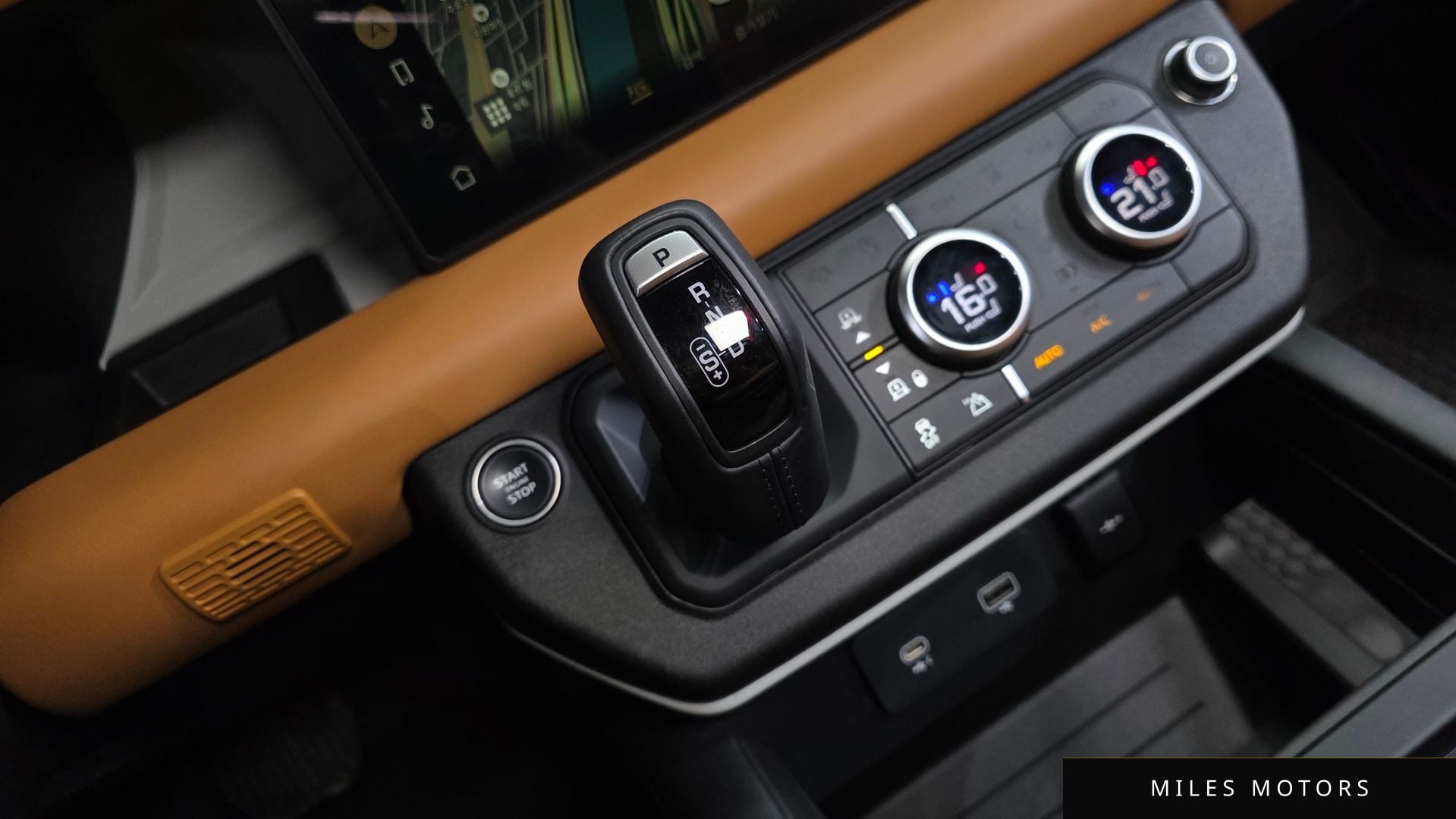 Land Rover Defender 2024 — миниатюра 9