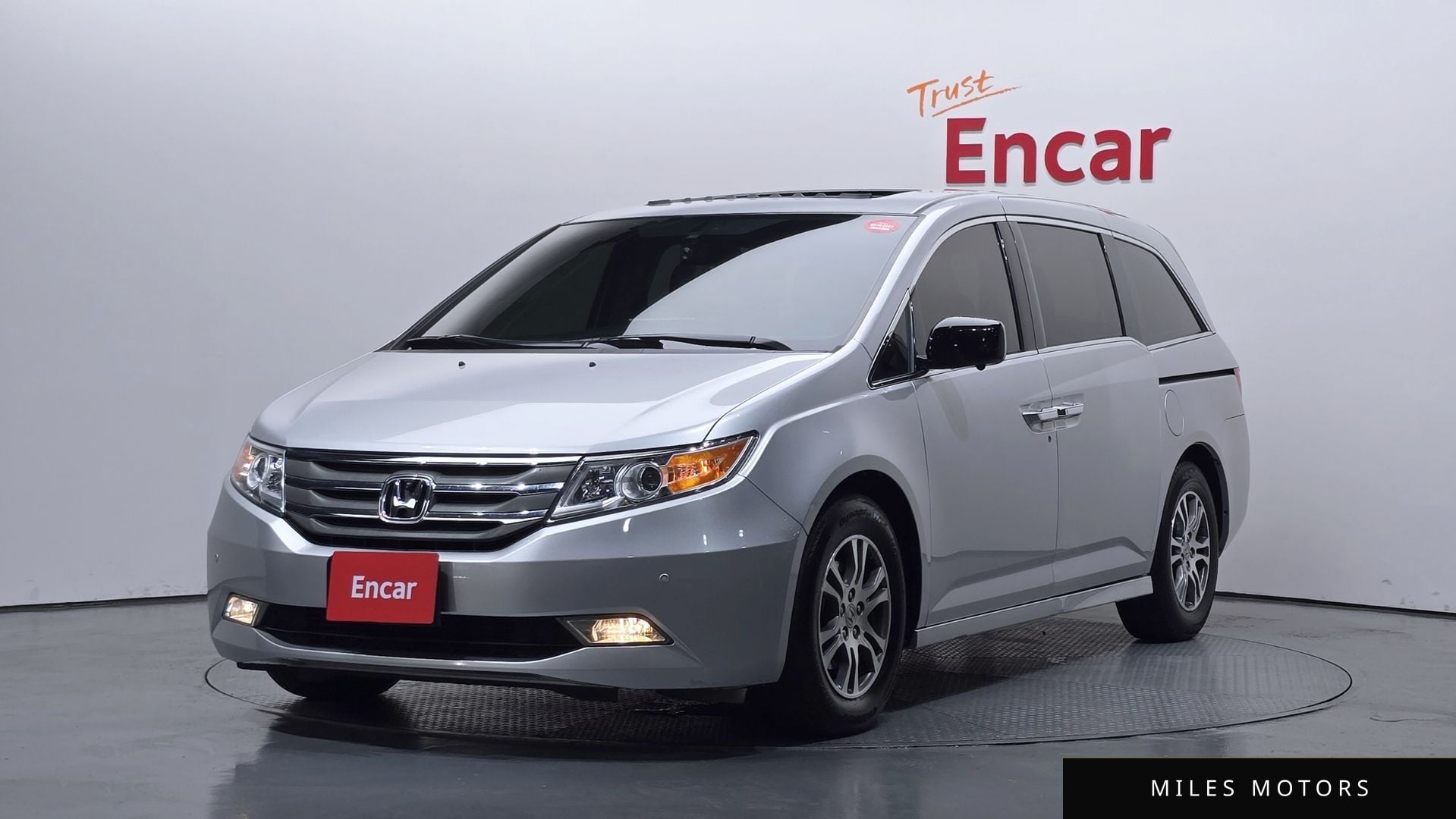 Honda Odyssey 2013 — фото 1 из 12