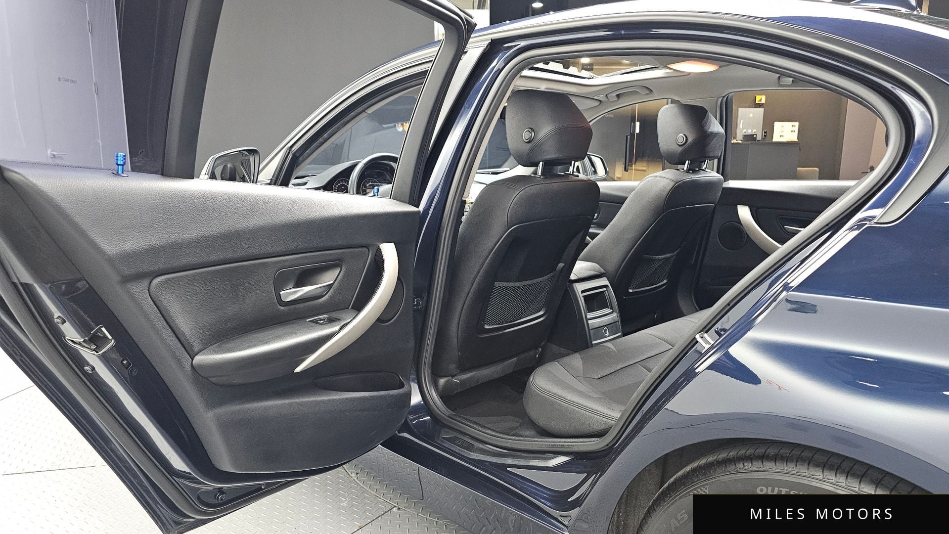 BMW 3 Series (F30) 2015 — миниатюра 12