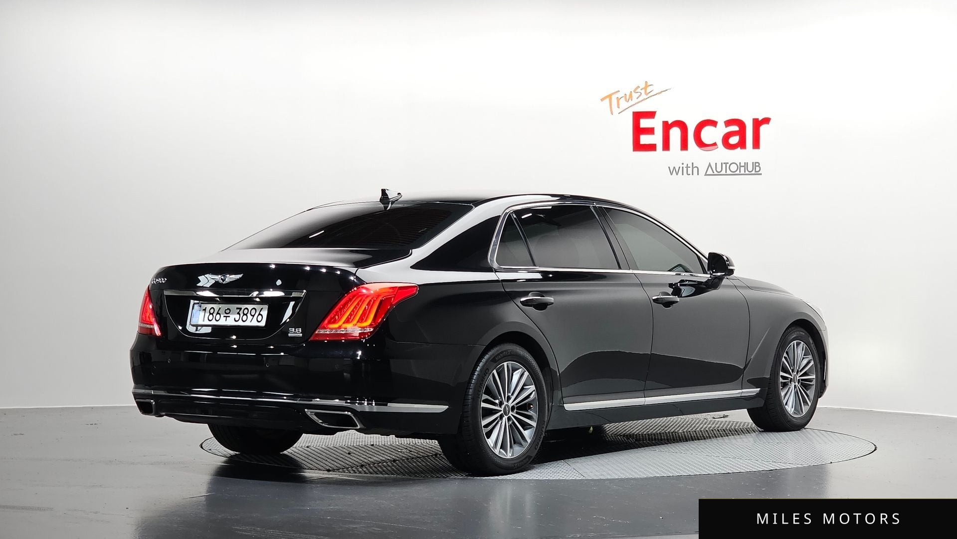 Genesis EQ900 2016 — миниатюра 2