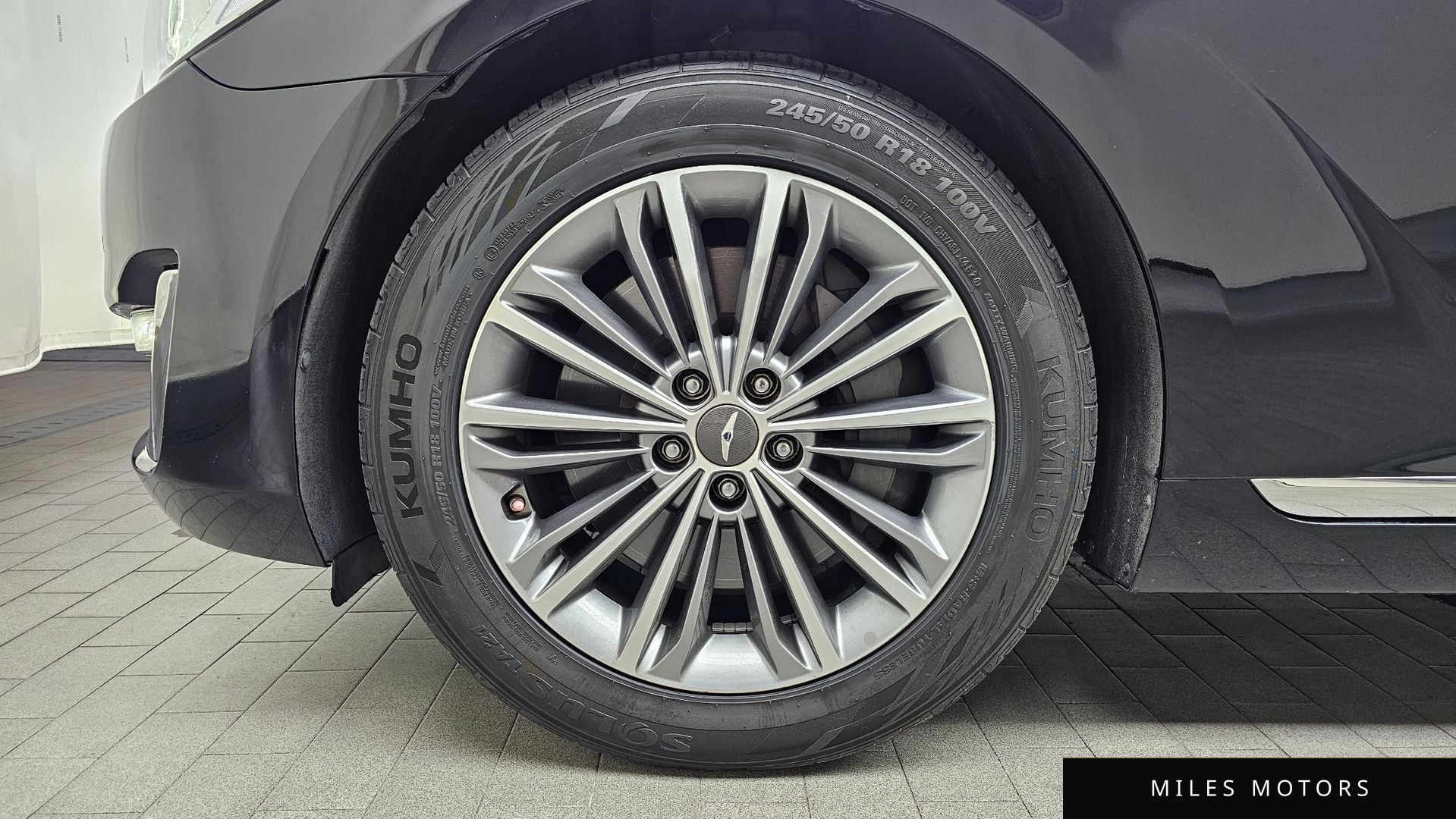 Genesis EQ900 2016 — миниатюра 5