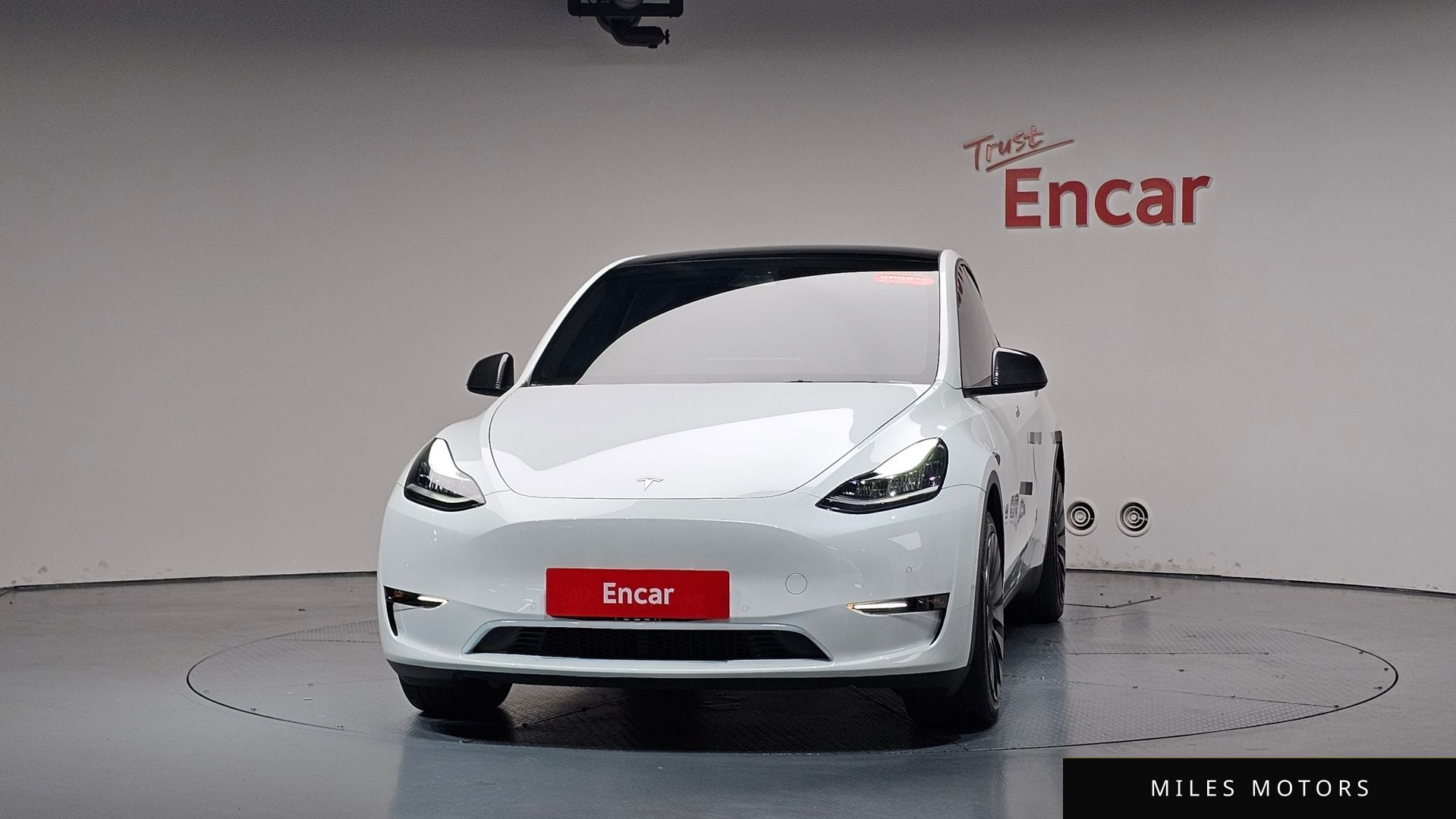 Tesla Model Y 2022 — миниатюра 2