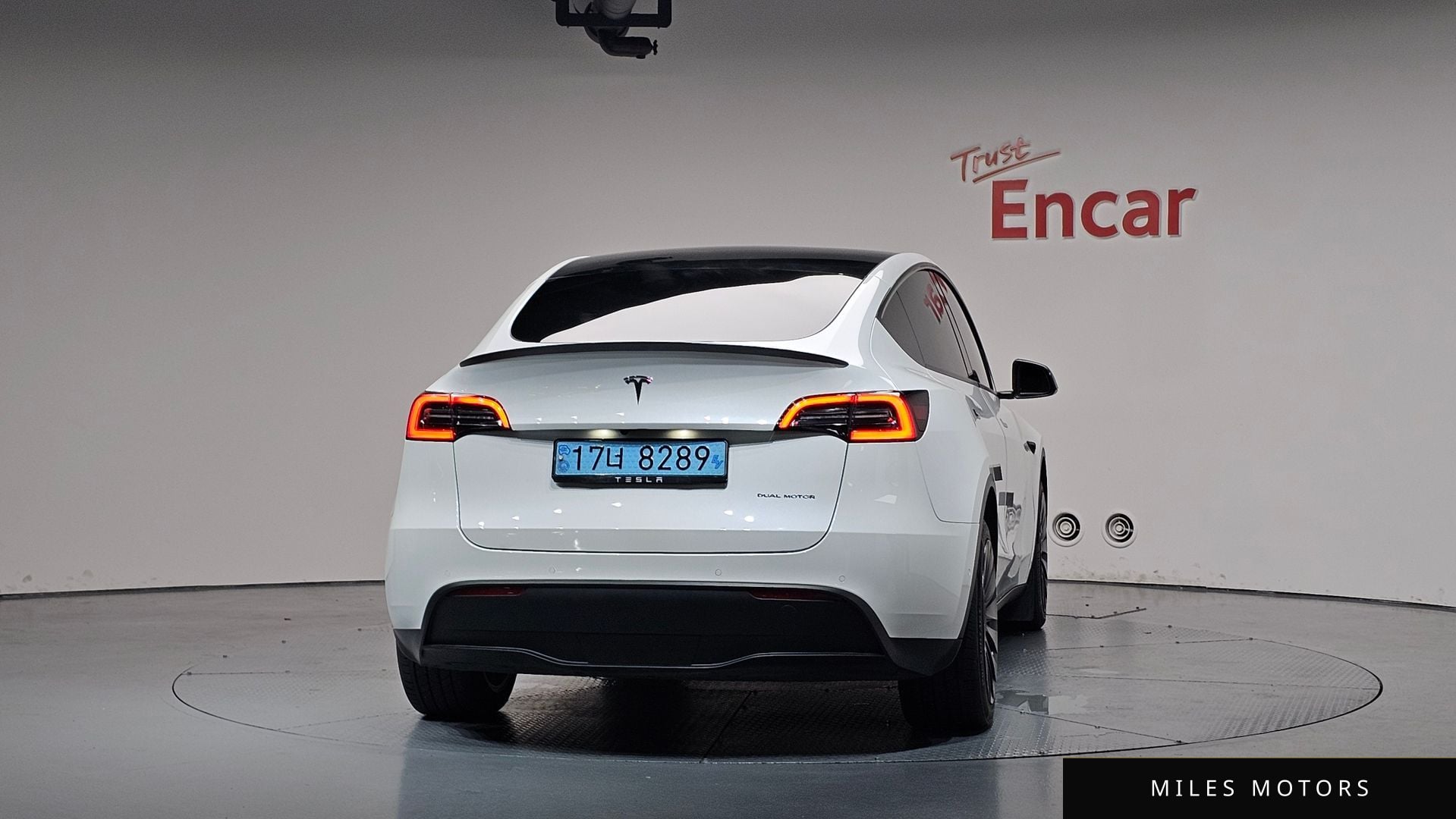 Tesla Model Y 2022 — миниатюра 3
