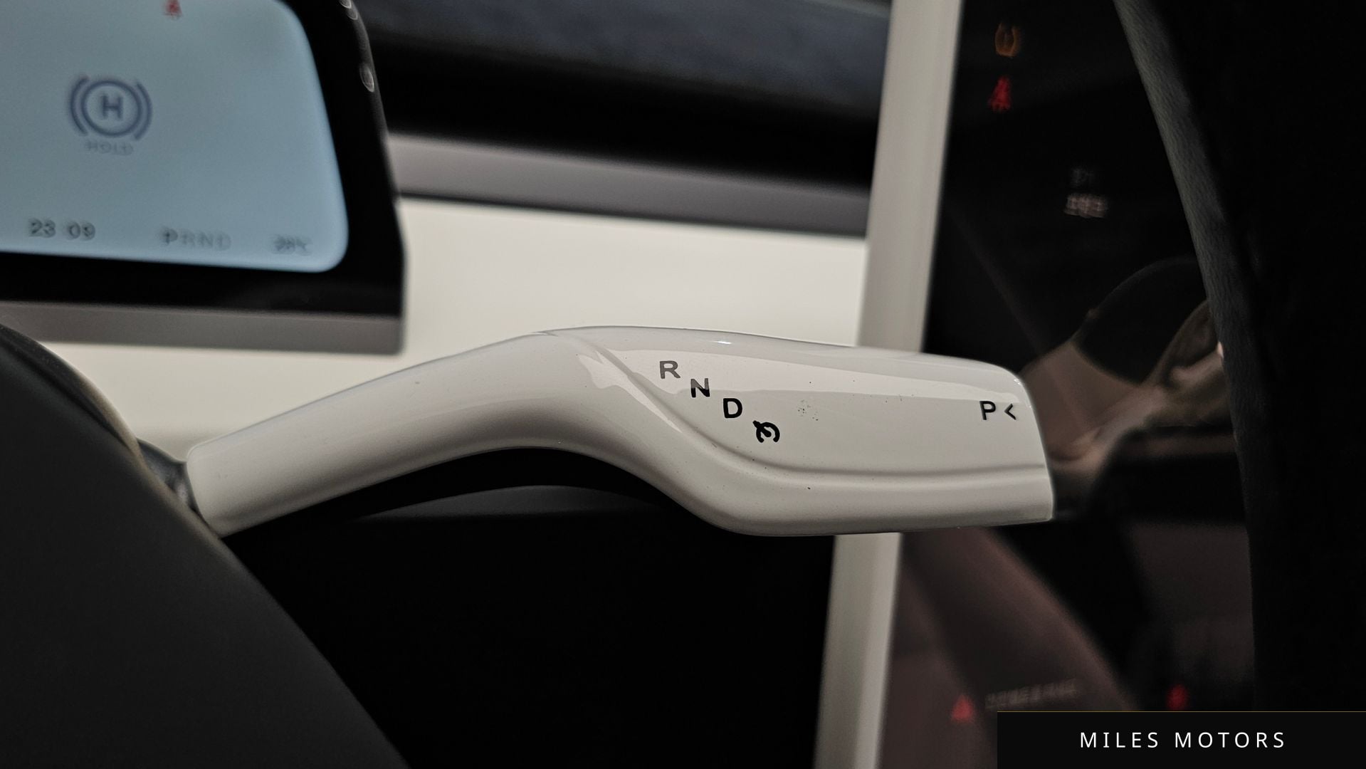 Tesla Model Y 2022 — миниатюра 11