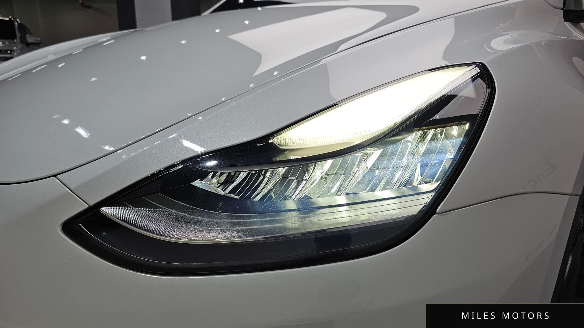 Tesla Model Y 2022 — миниатюра 7