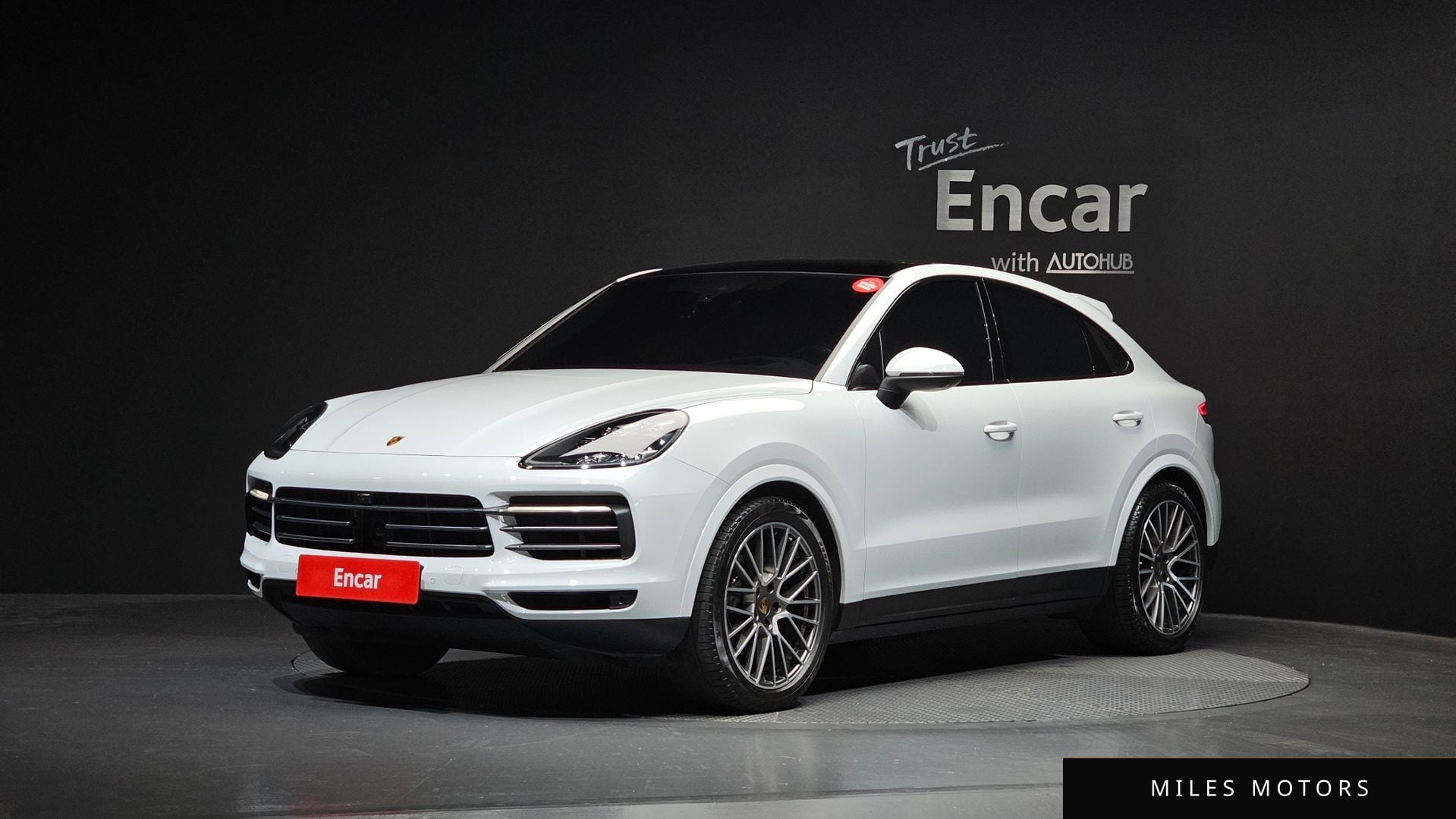 Porsche Cayenne 2022 — фото 1 из 12