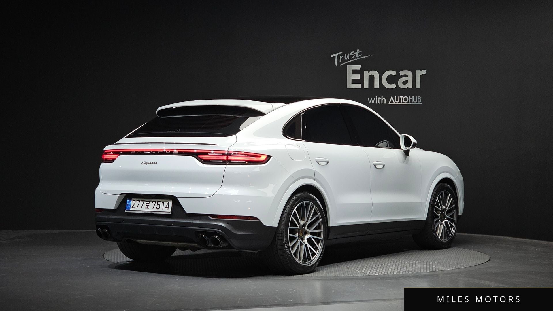 Porsche Cayenne 2022 — миниатюра 2