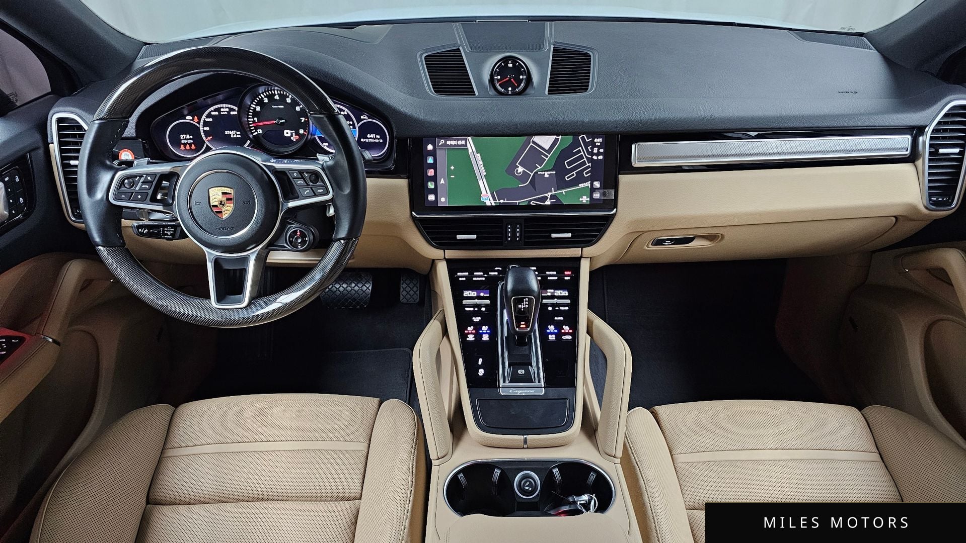 Porsche Cayenne 2022 — миниатюра 7