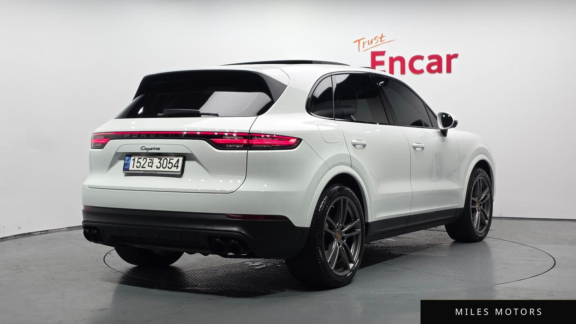 Porsche Cayenne 2022 — миниатюра 2