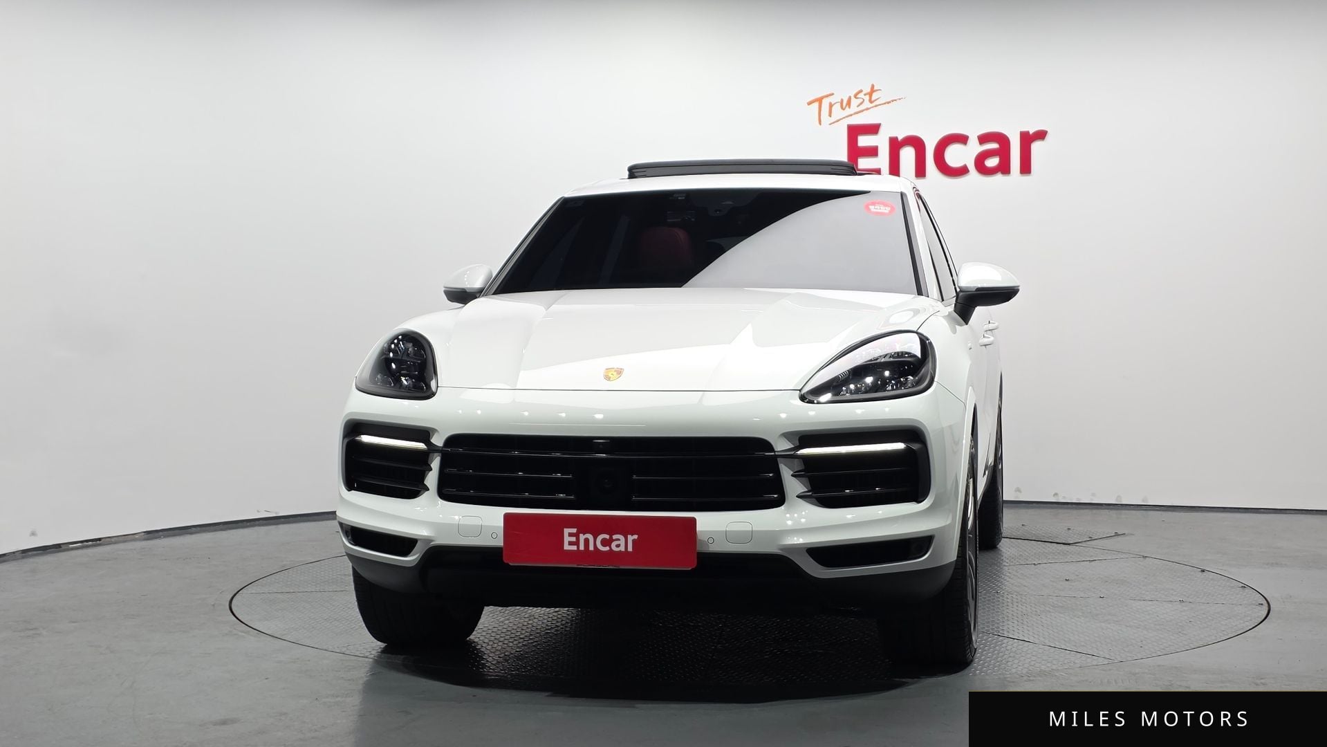 Porsche Cayenne 2022 — миниатюра 3