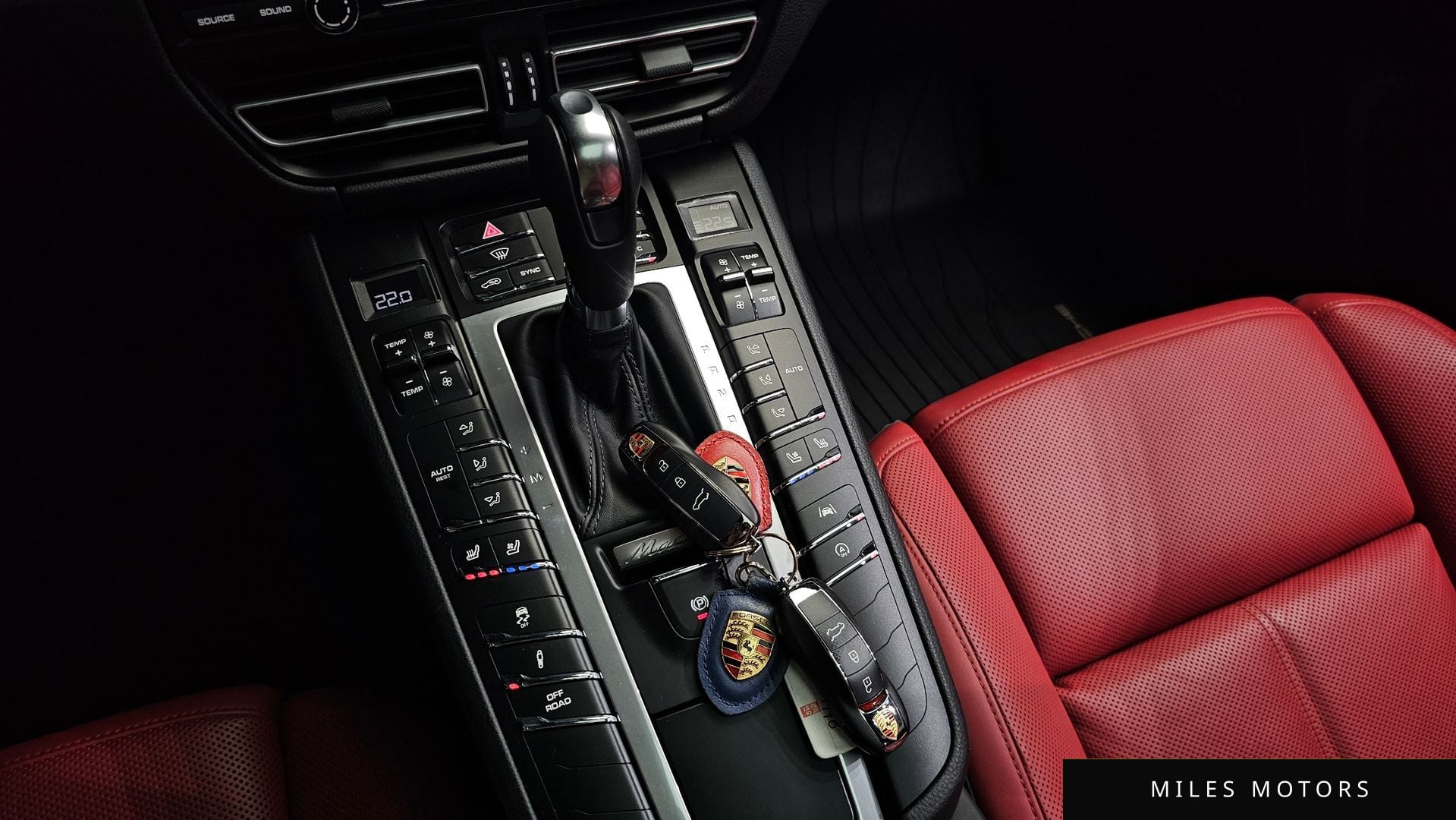 Porsche Macan 2021 — миниатюра 11