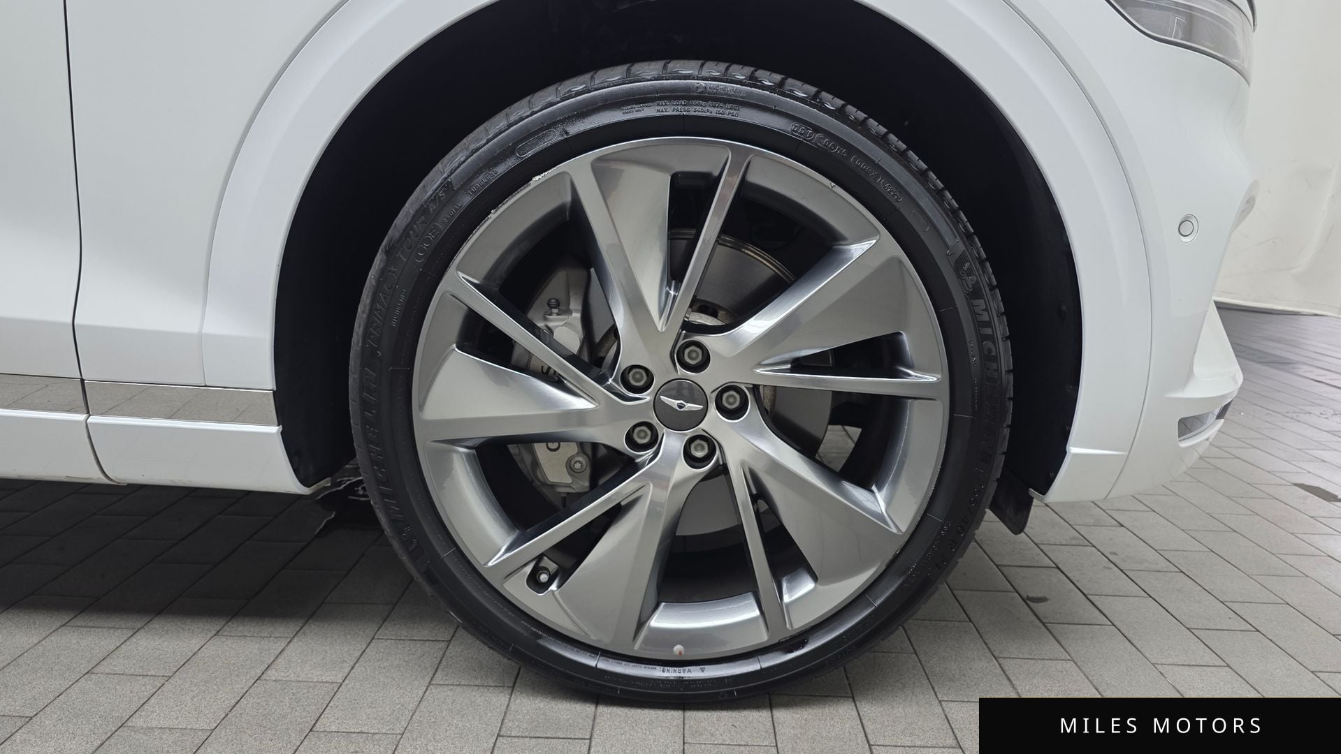 Genesis GV70 2023 — миниатюра 7