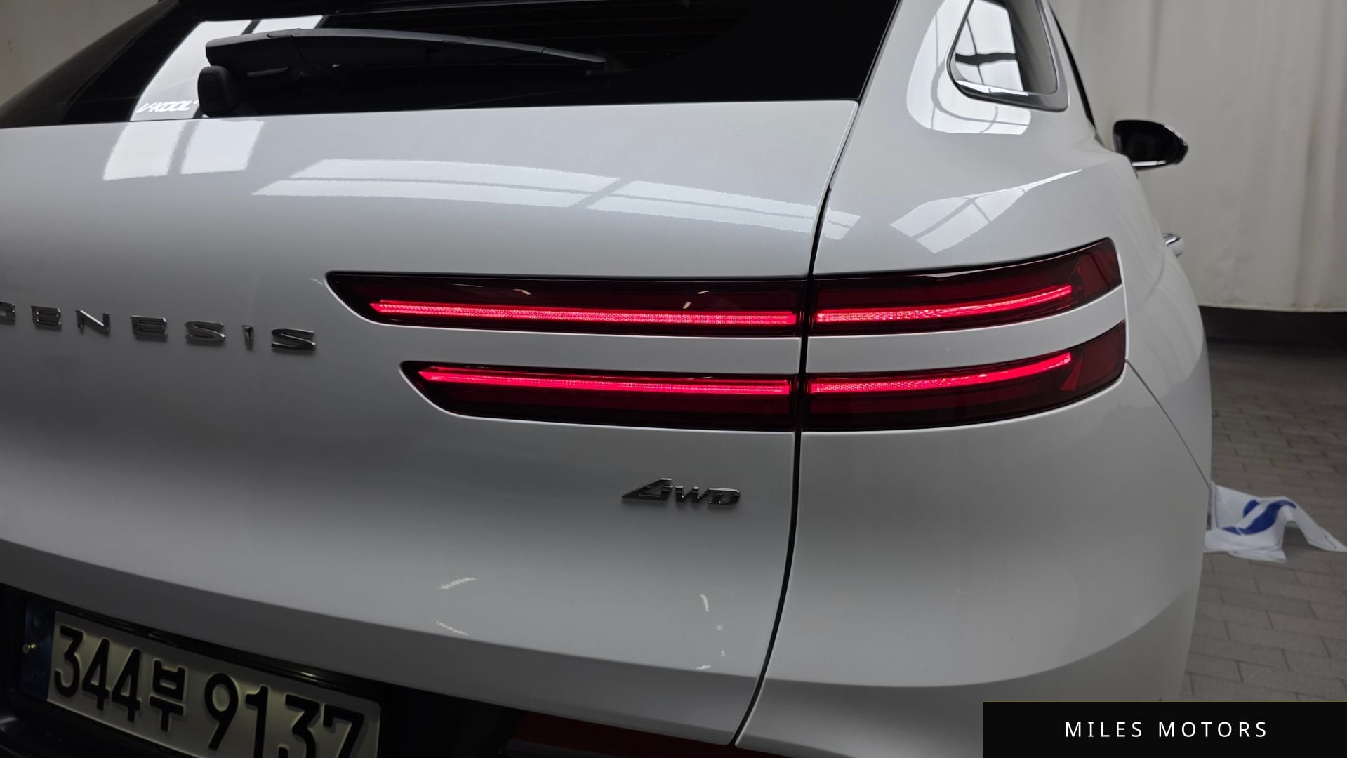 Genesis GV70 2023 — миниатюра 9