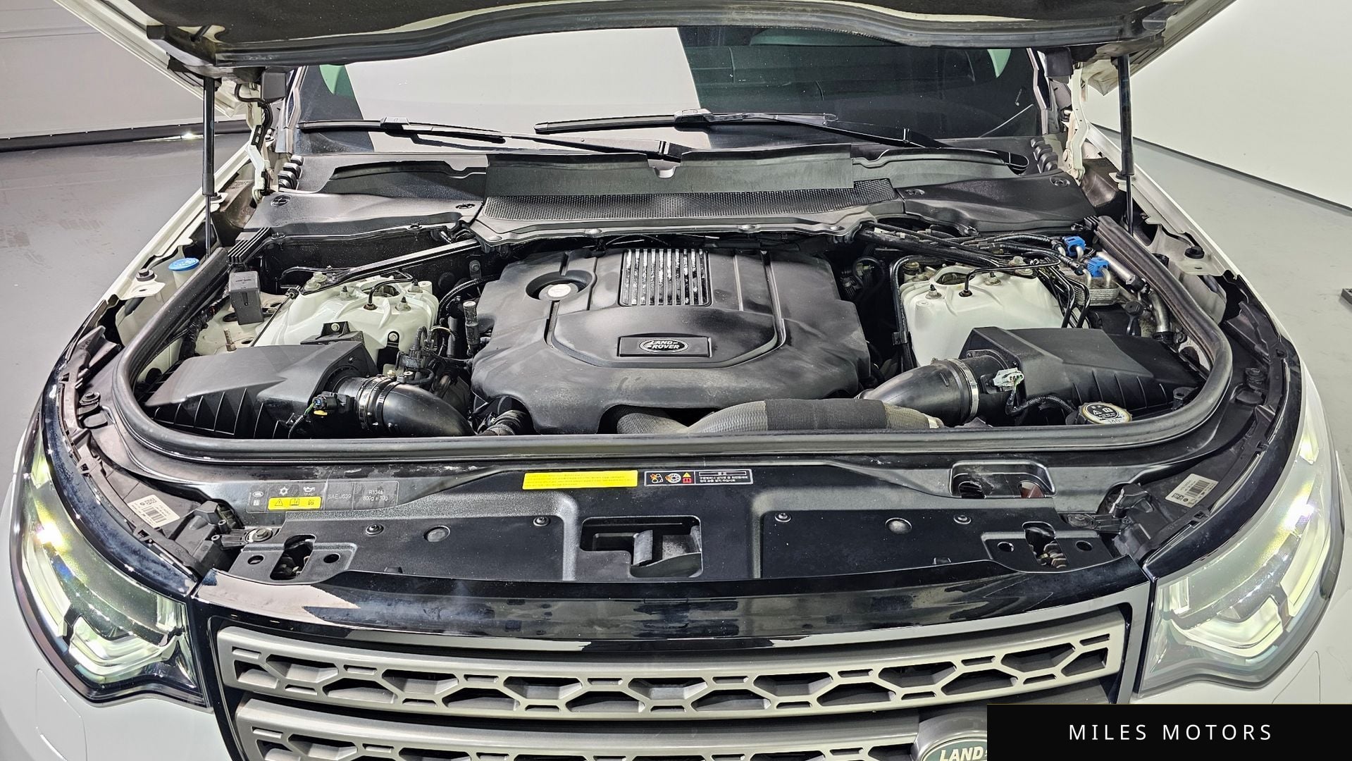 Land Rover Discovery 2019 — миниатюра 6