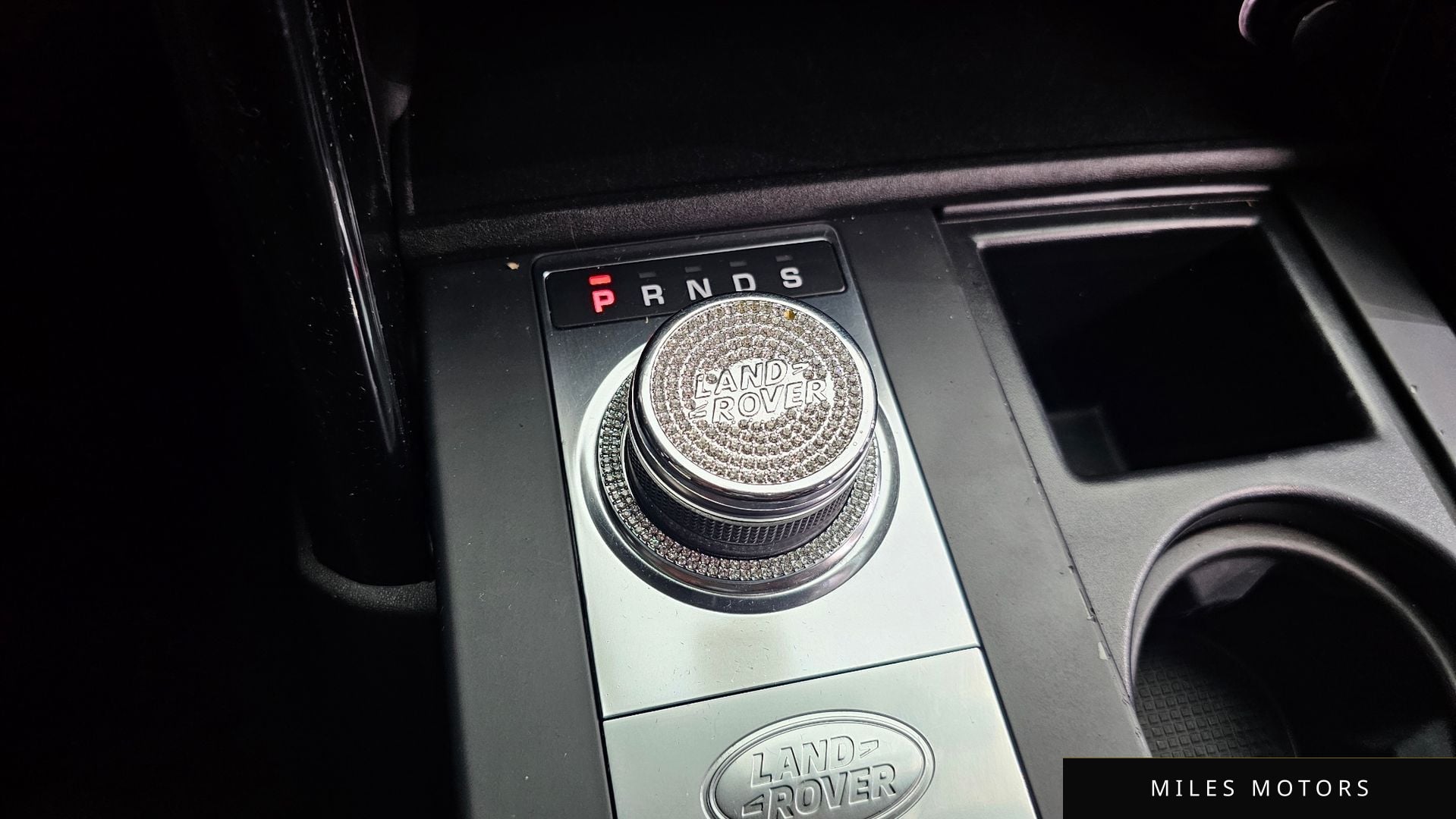 Land Rover Discovery 2019 — миниатюра 12