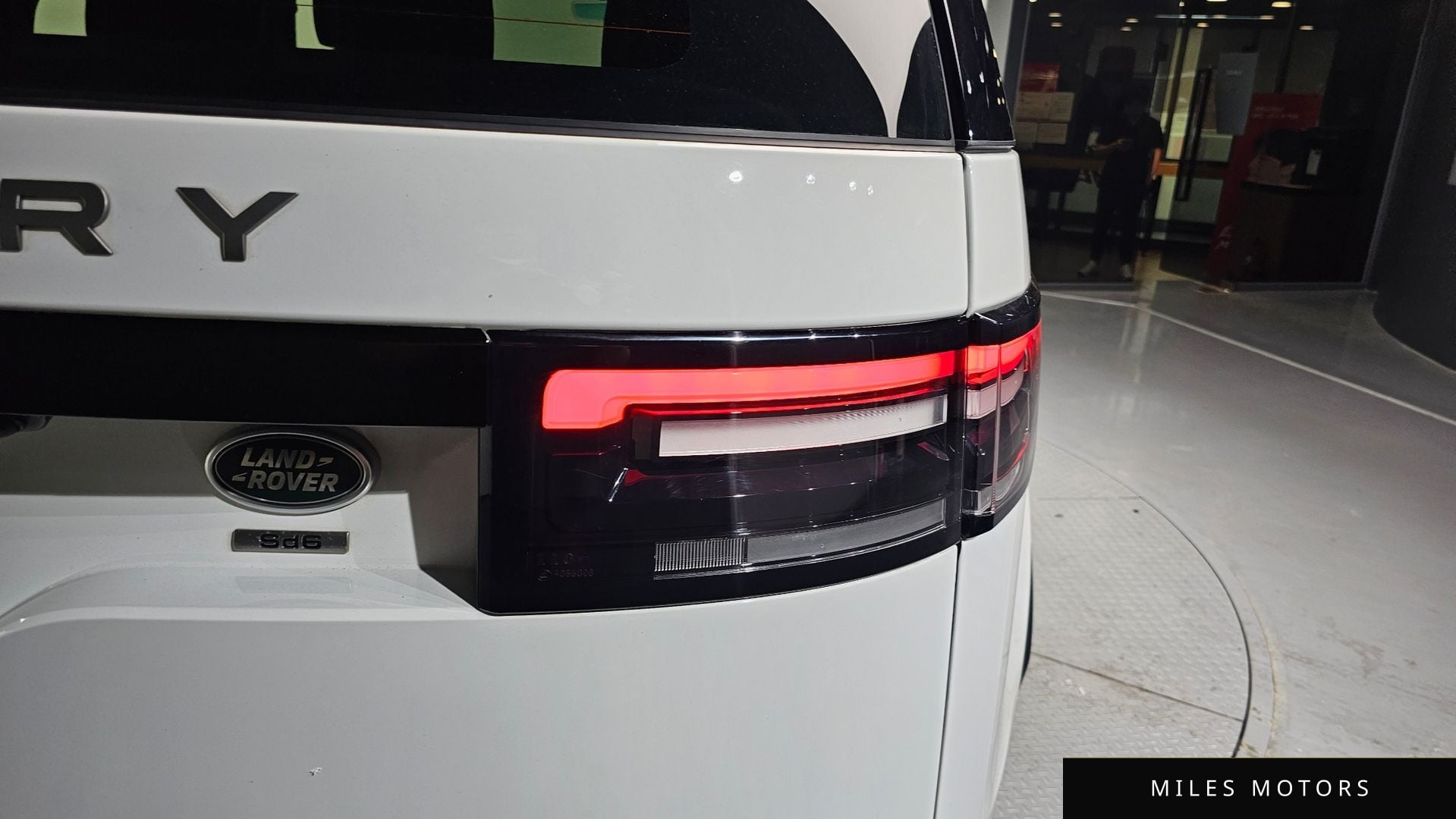 Land Rover Discovery 2019 — миниатюра 9
