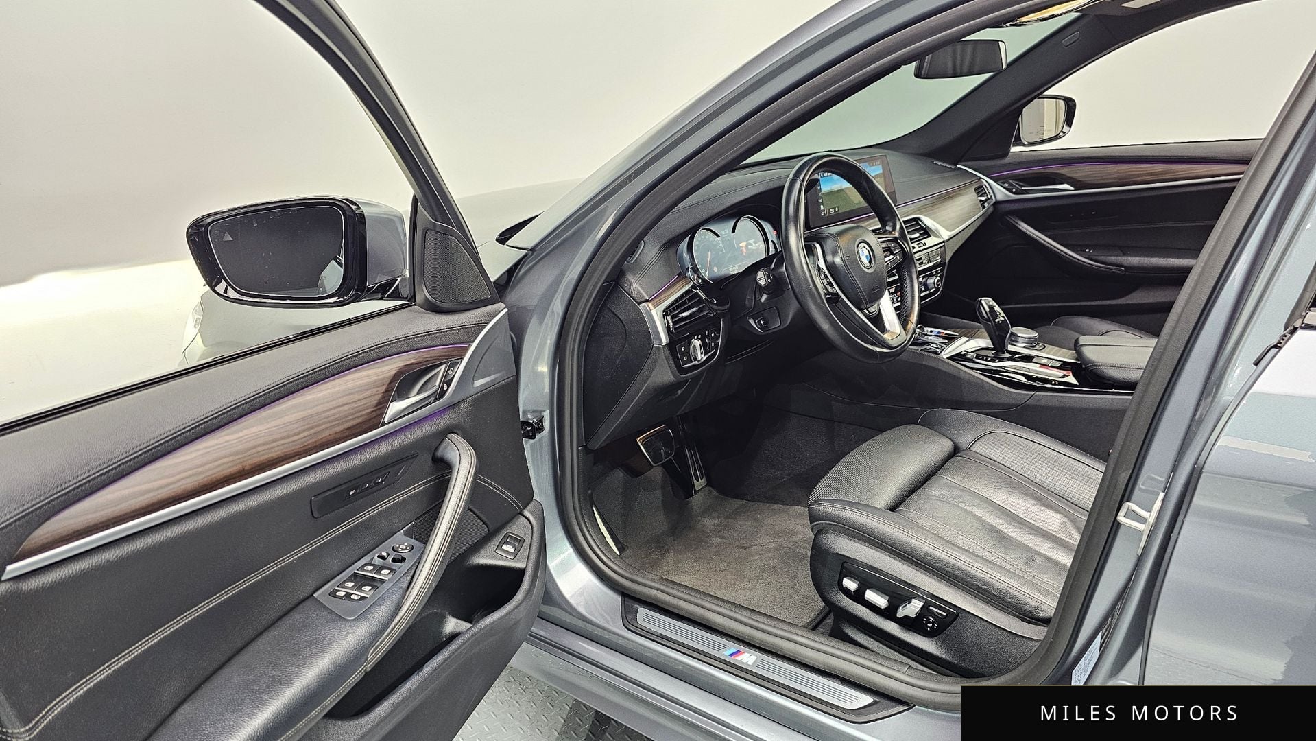 BMW 5 Series (G30) 2017 — миниатюра 10