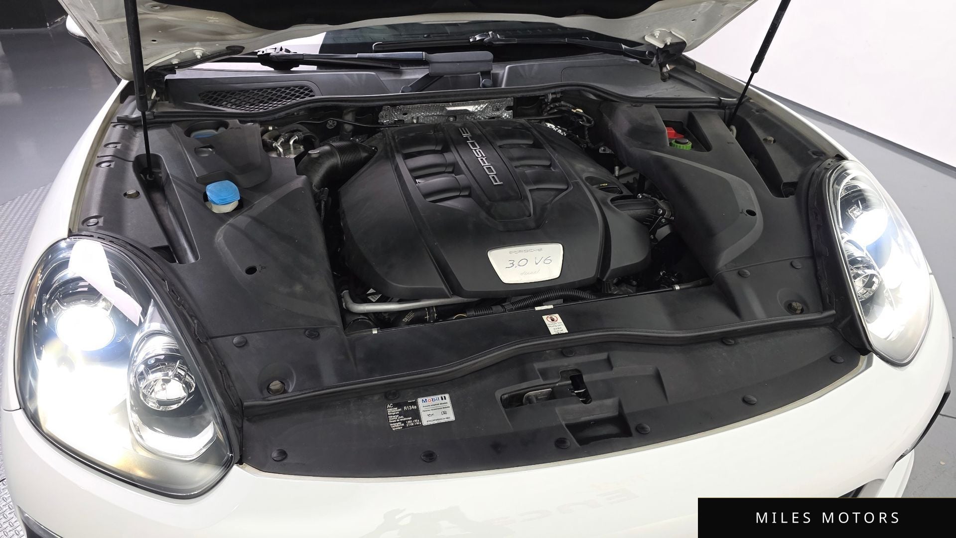 Porsche Cayenne 2015 — миниатюра 6