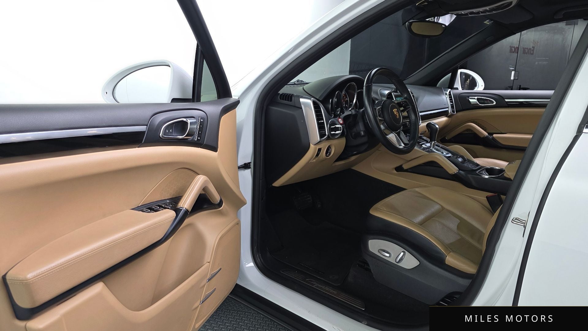 Porsche Cayenne 2015 — миниатюра 10