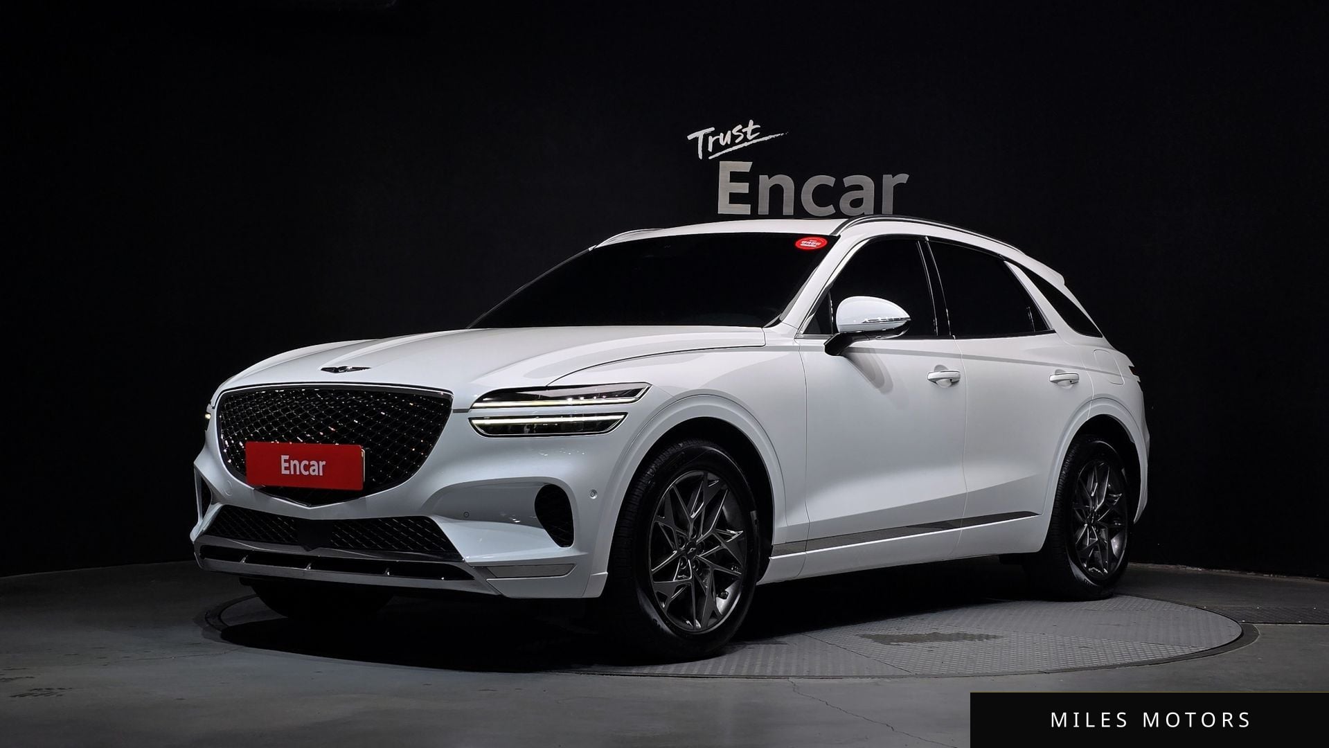 Genesis GV70 2021 — фото 1 из 12