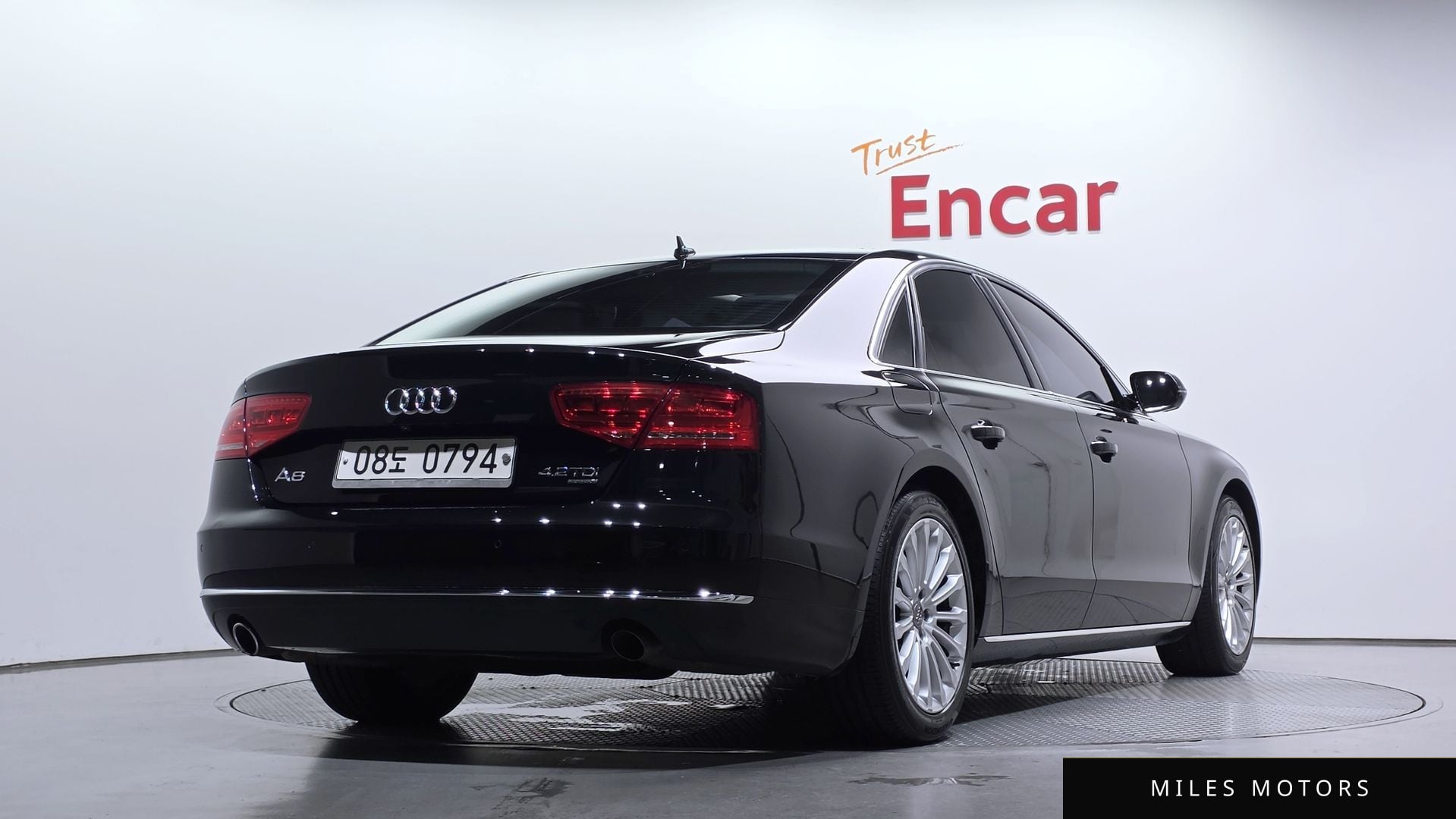 Audi A8 2013 — миниатюра 2