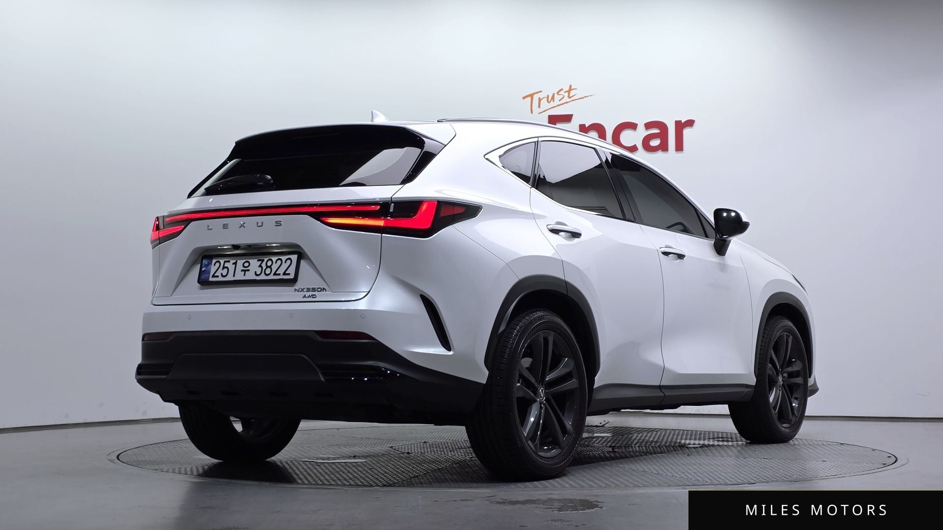 Лексус NX350h 2025 — миниатюра 2