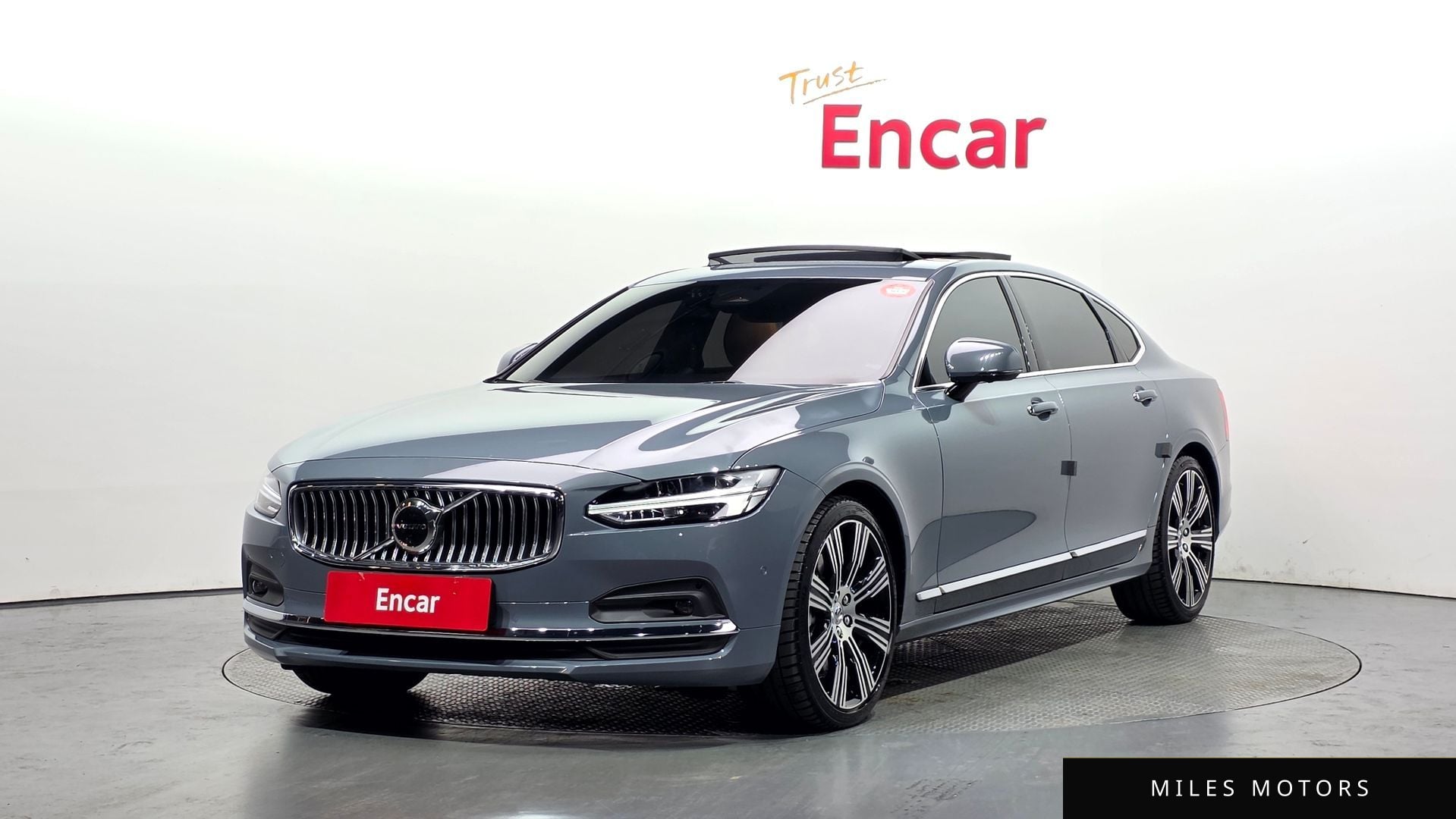 Volvo S90 2023 — фото 1 из 12
