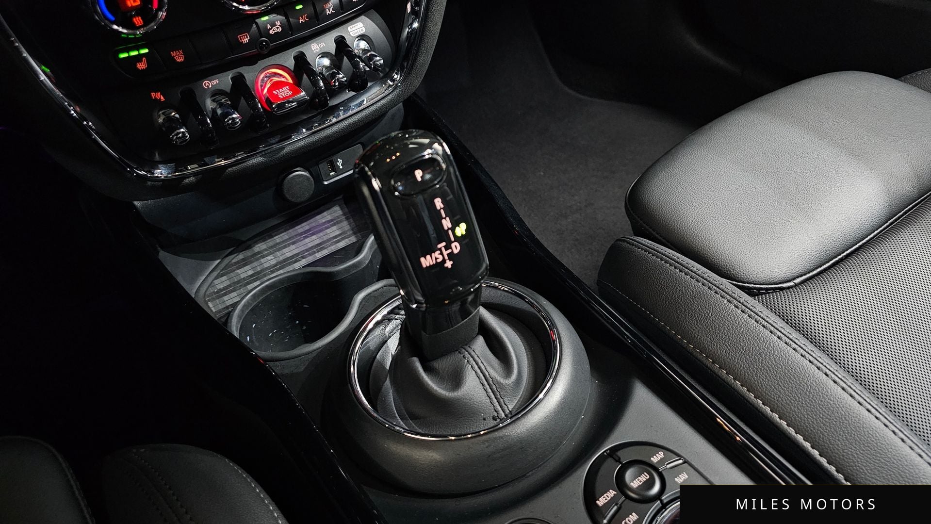 MINI Clubman 2021 — миниатюра 11