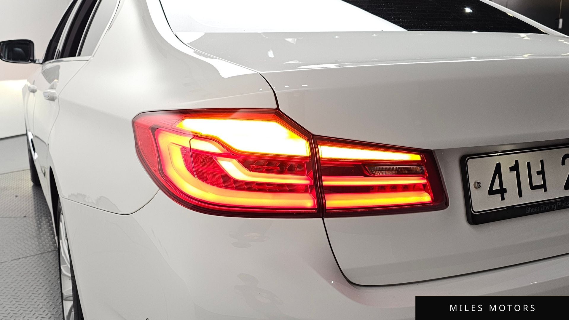BMW 5 Series (G30) 2018 — миниатюра 9
